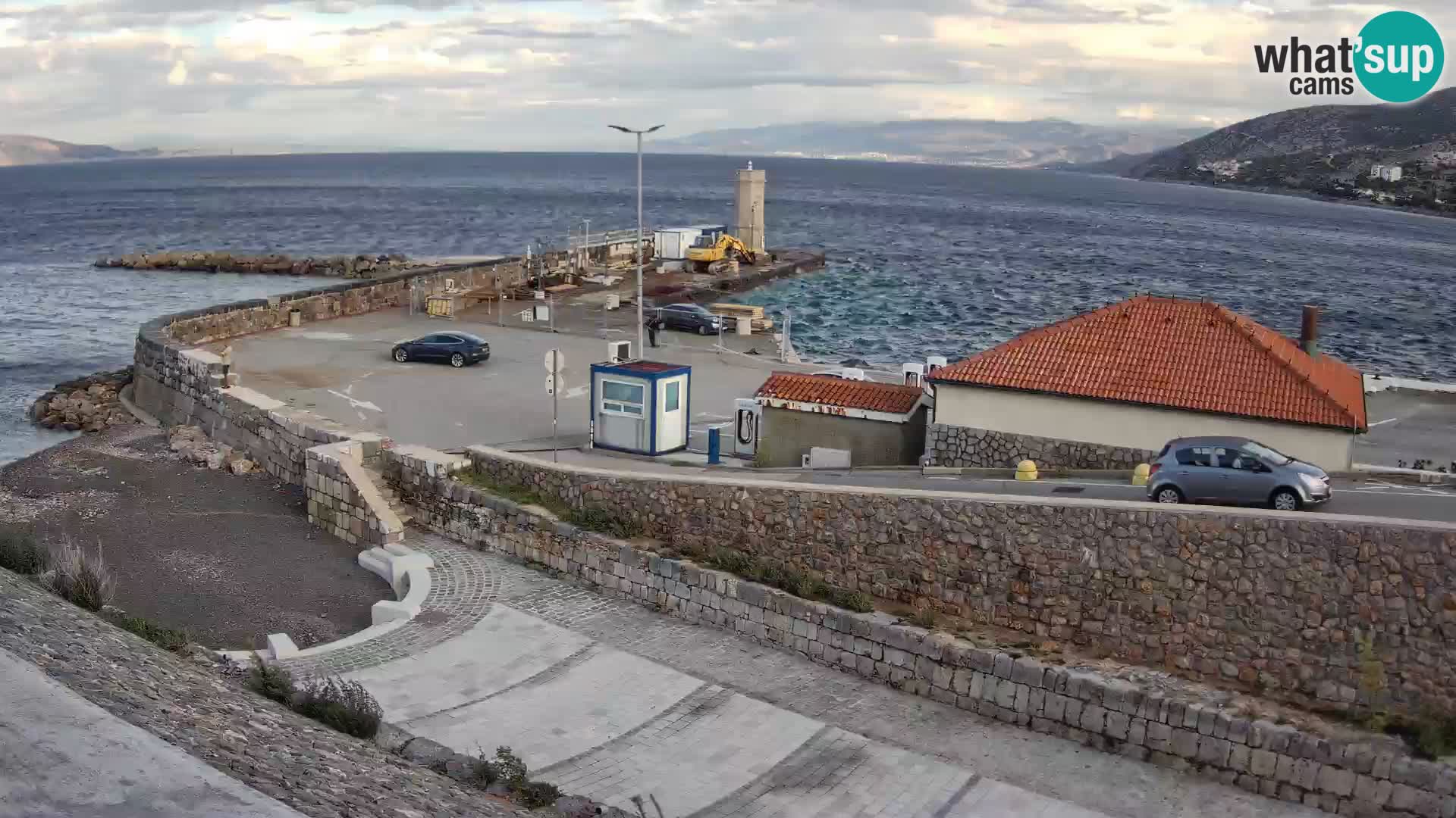 Senj Harbour Webcam – Breakwater & Lighthouse Live View