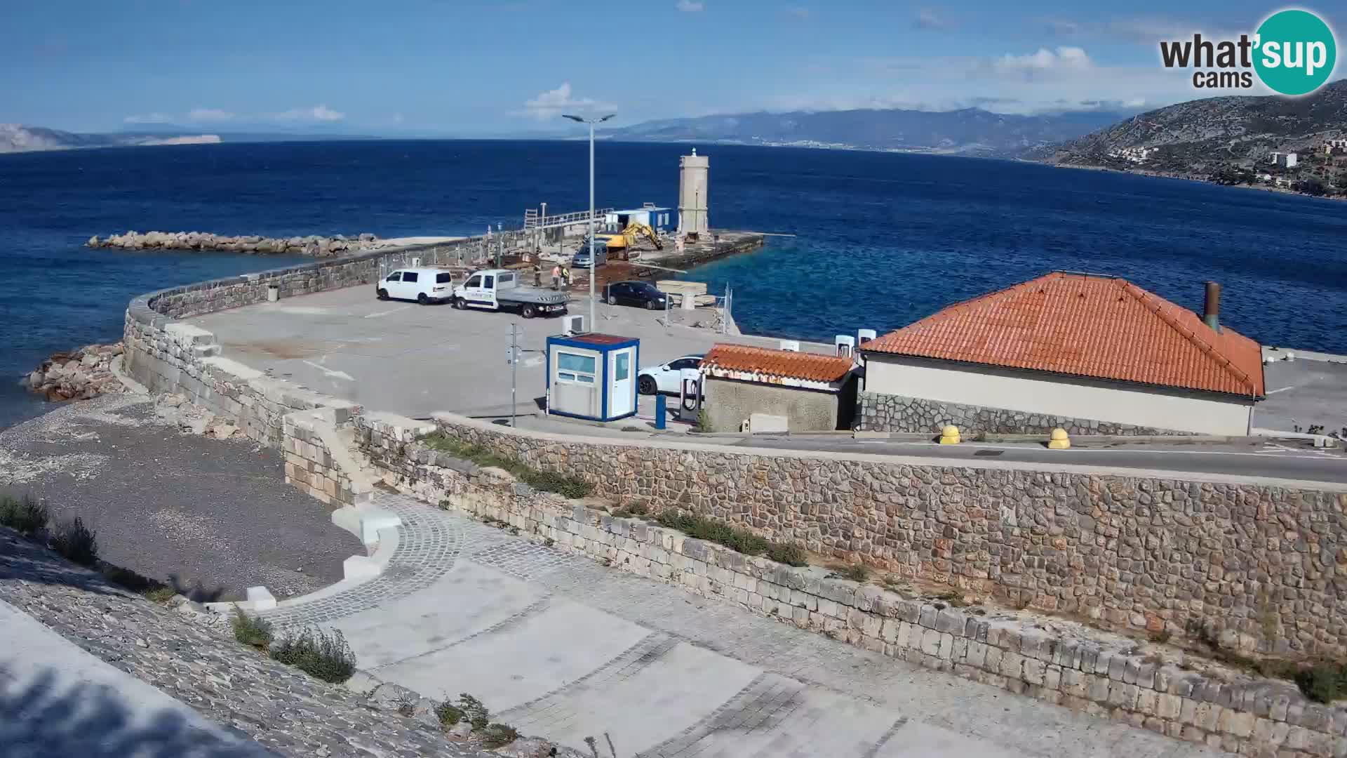 Webcam Porto di Segna – Frangiflutti e Faro in diretta