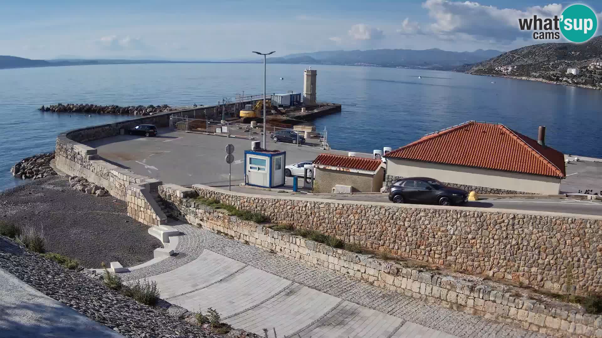 Webcam port de Senj – Vue sur la jetée et le phare