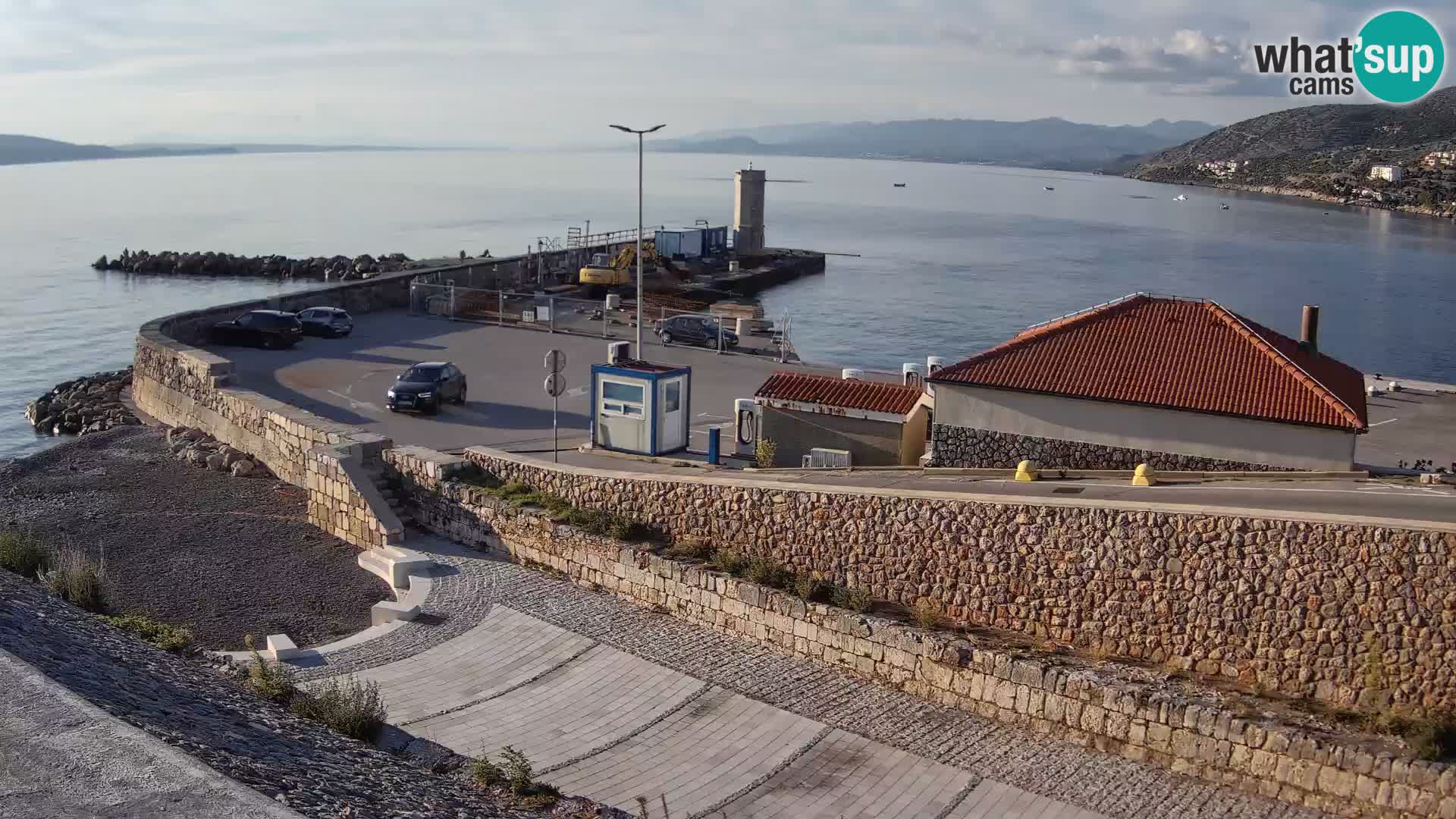 Senj Hafen Webcam – Wellenbrecher & Leuchtturm Liveblick
