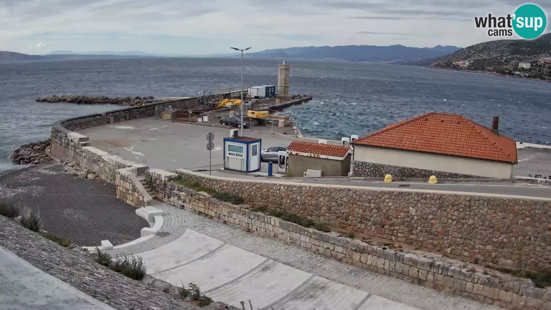 Web kamera Senj luka – Lukobran i svjetionik uživo