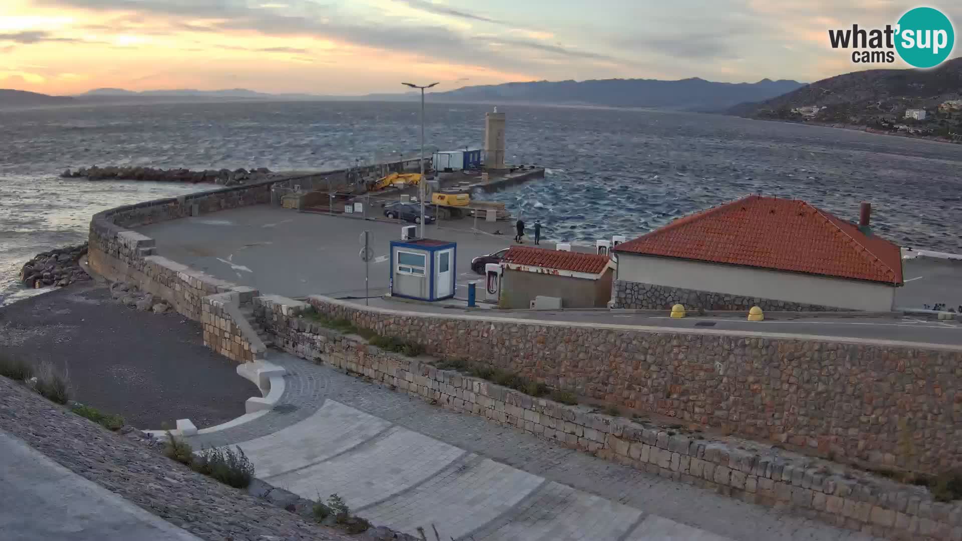 Senj Hafen Webcam – Wellenbrecher & Leuchtturm Liveblick