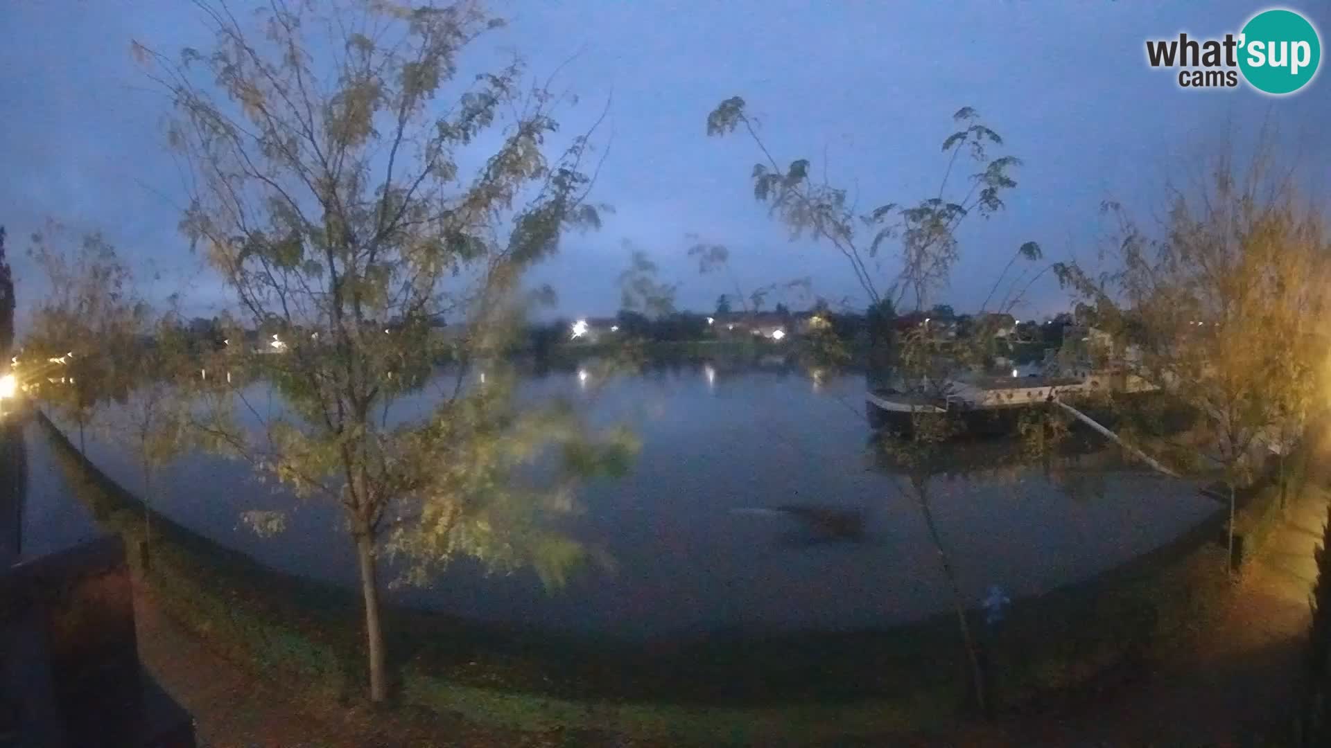 Sisak webcam en vivo Kolpa river view – Croacia