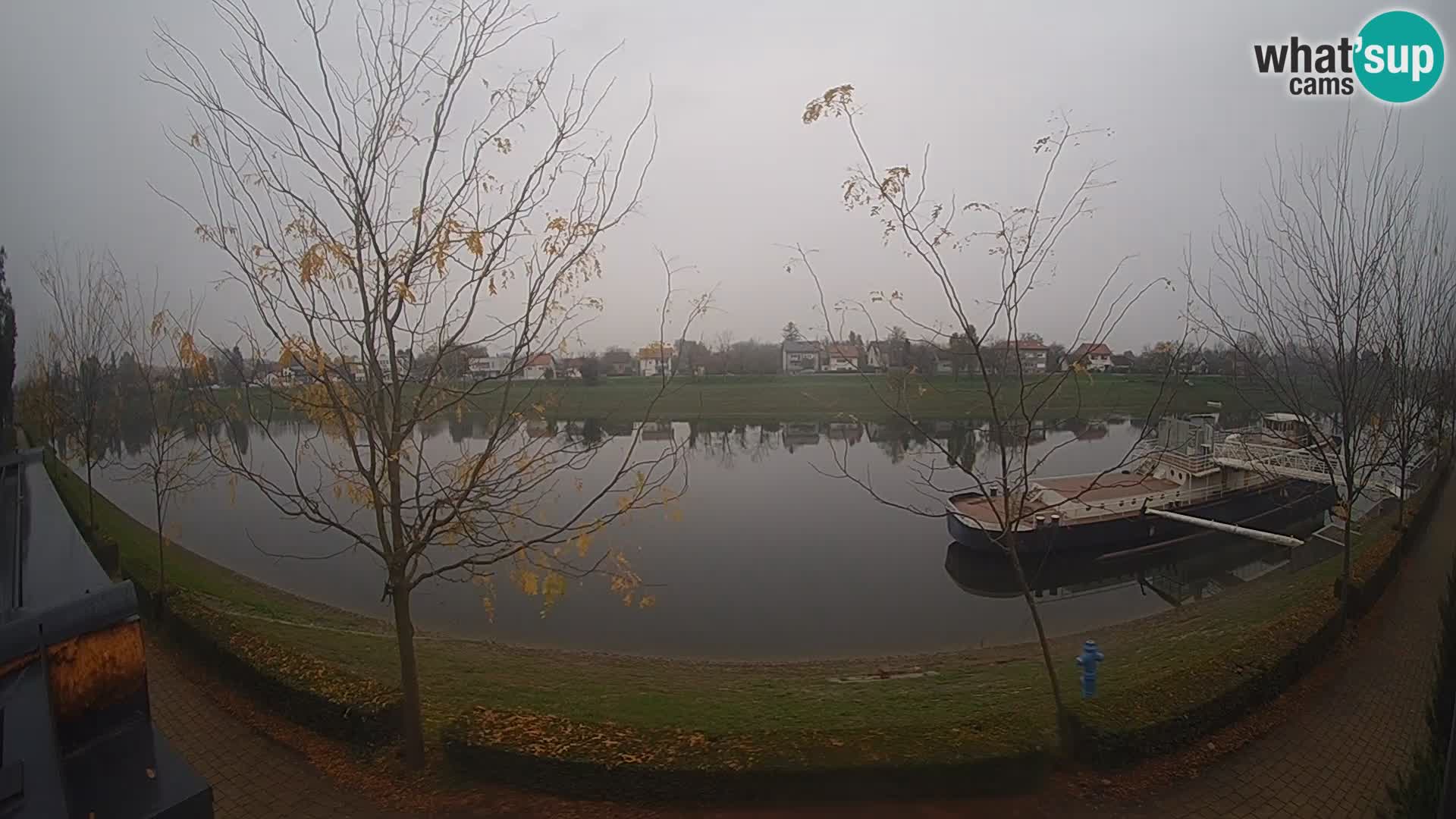 Sisak spletna kamera v živo Pogled na reko Kolpo – Hrvaška