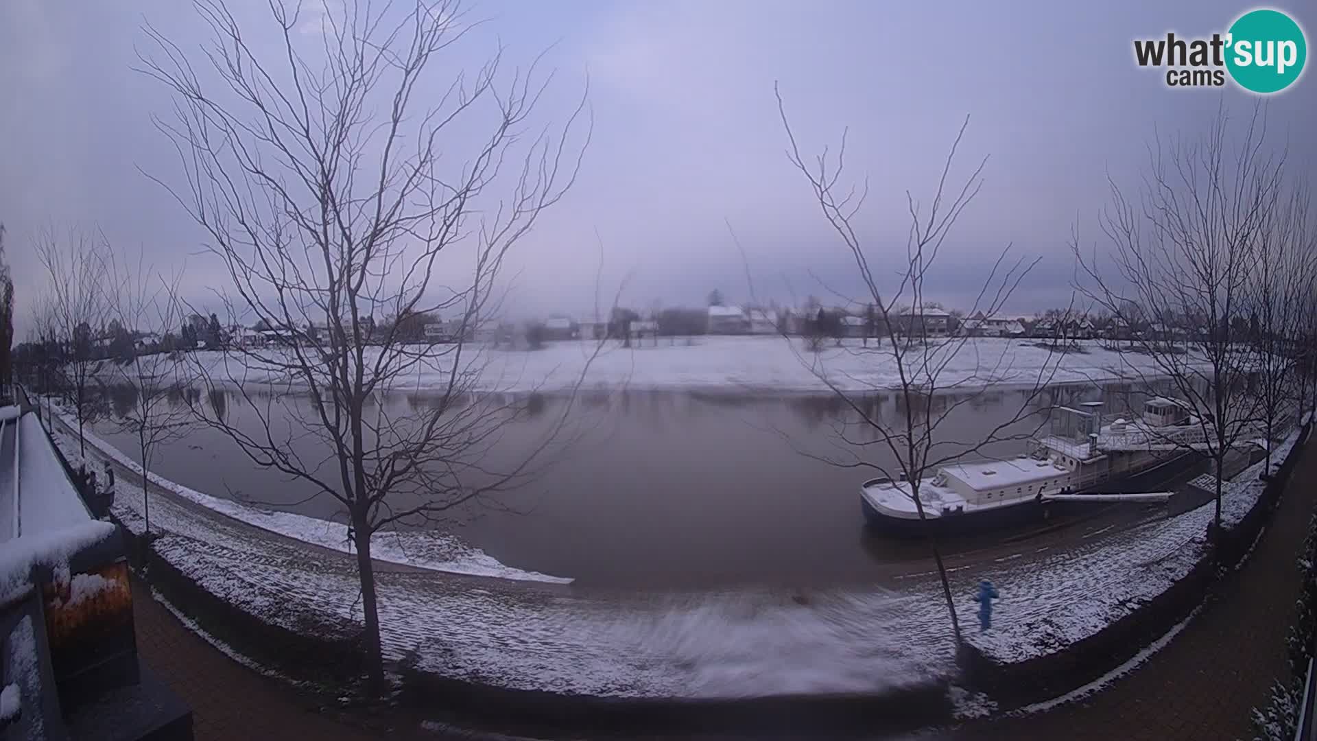 Sisak live webcam pogled na reku Kolpu