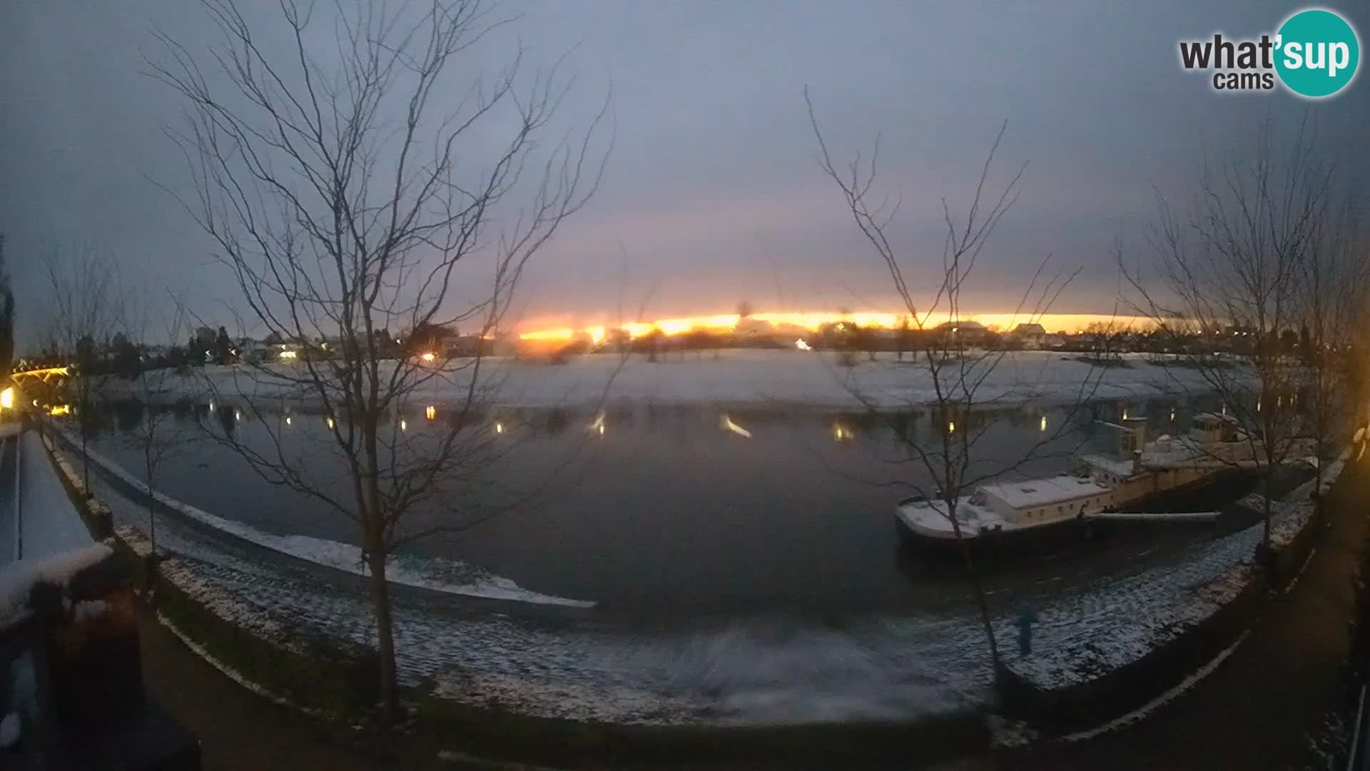 Sisak live webcam pogled na reku Kolpu