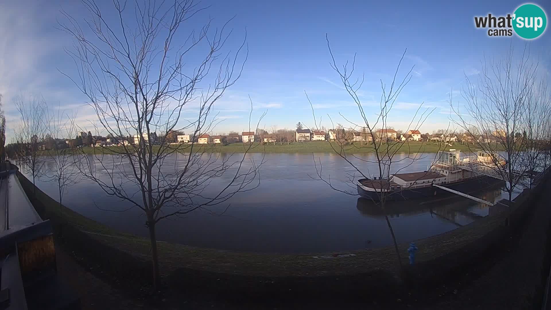 Sisak webcam en vivo Kolpa river view – Croacia