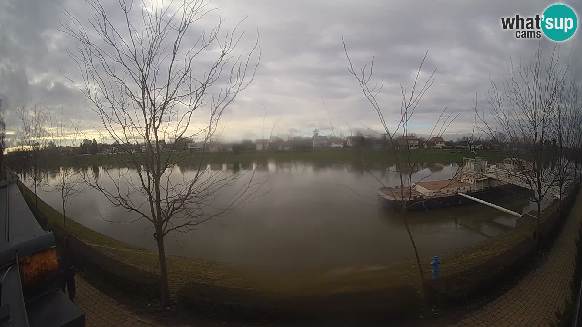 Sisak webcam en vivo Kolpa river view – Croacia