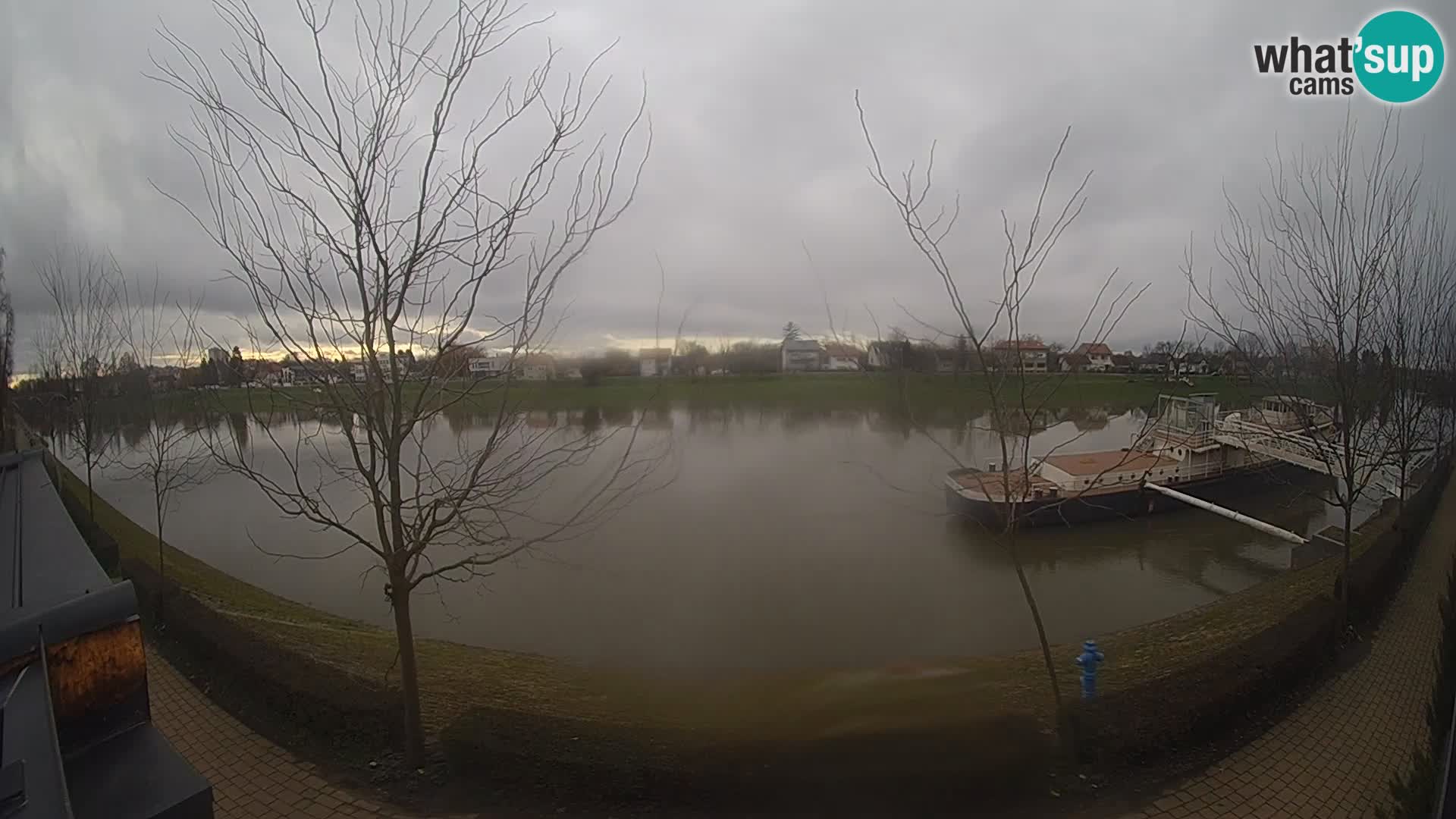 Sisak live webcam pogled na reku Kolpu