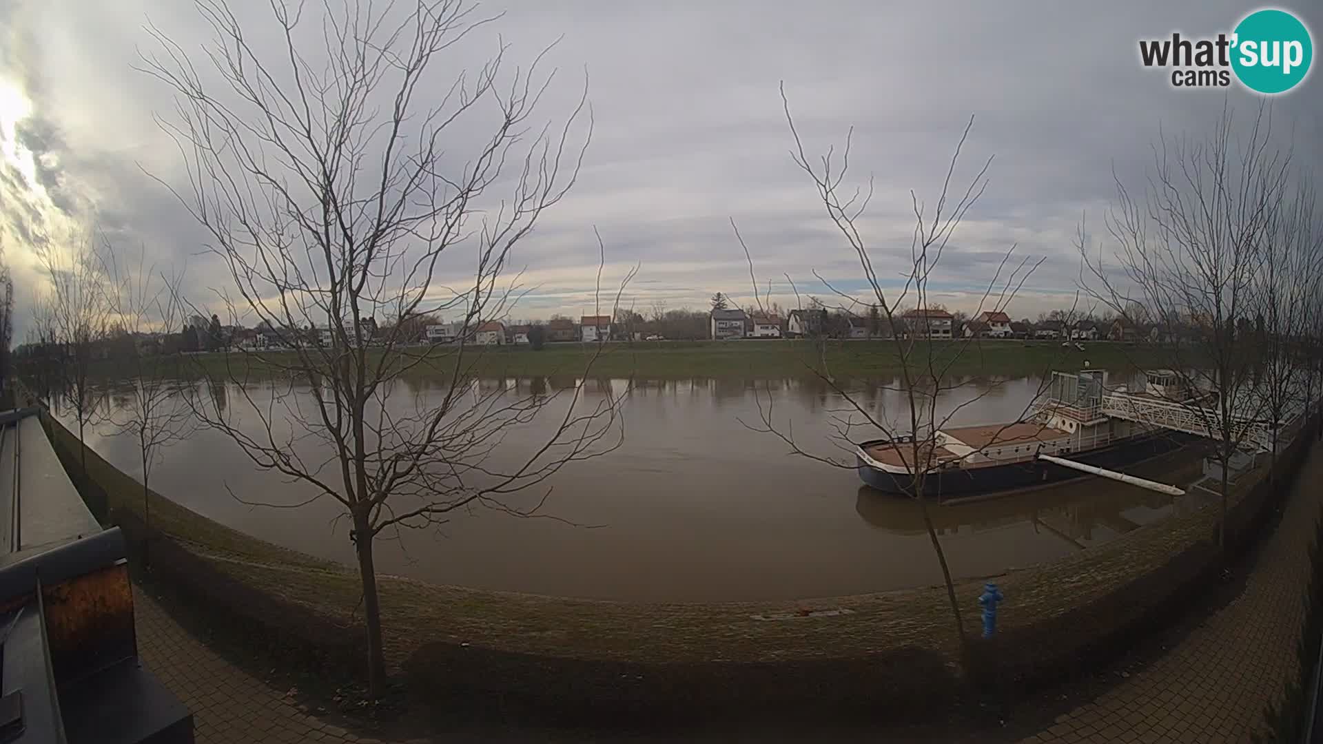 Sisak webcam en vivo Kolpa river view – Croacia