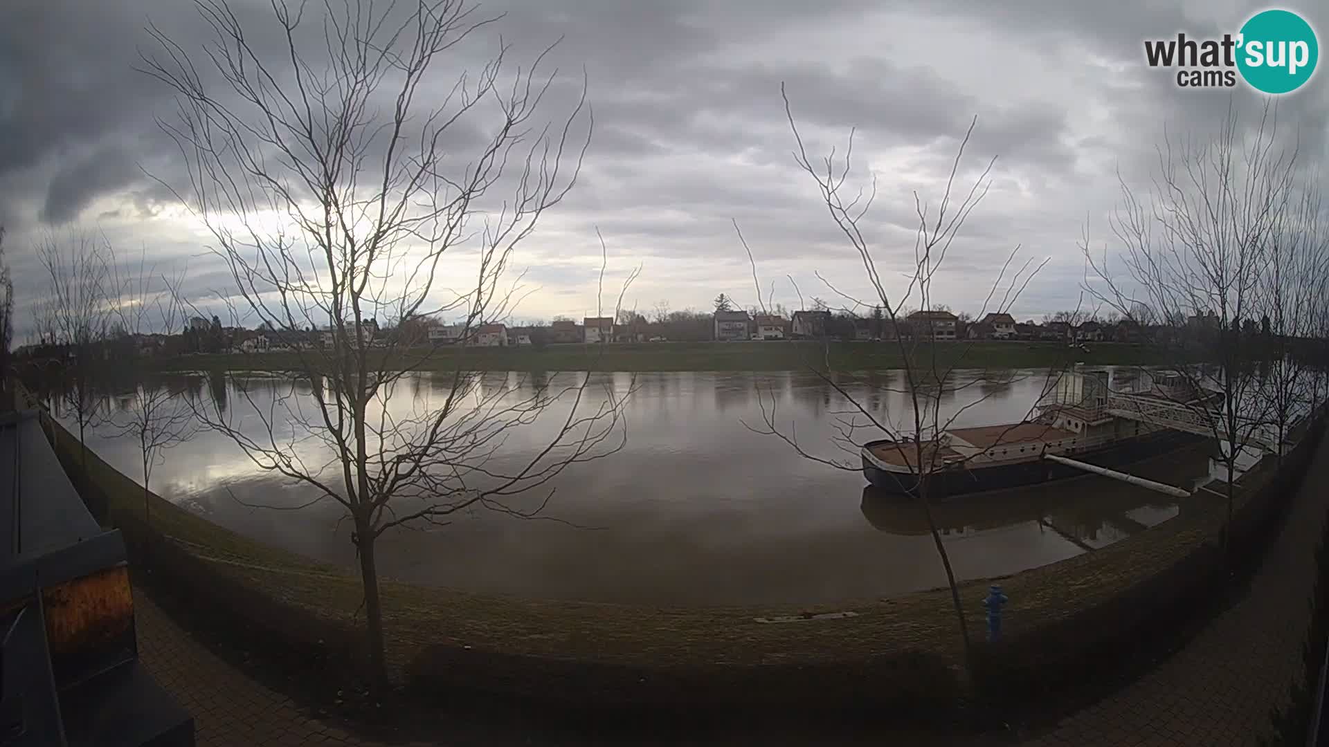 Sisak webcam en direct – vue sur la rivière Kolpa – Croatie