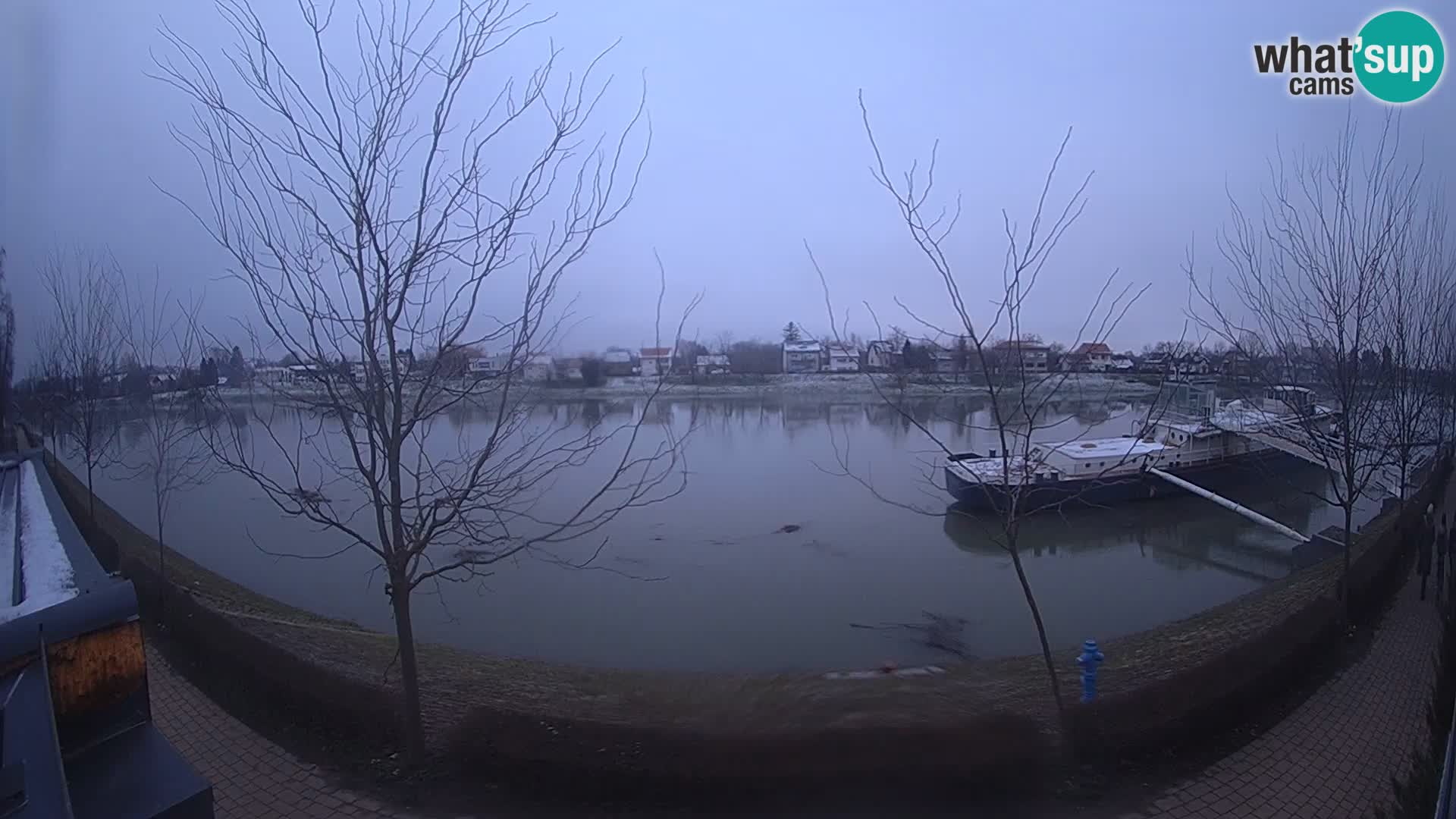 Sisak live webcam pogled na reku Kolpu