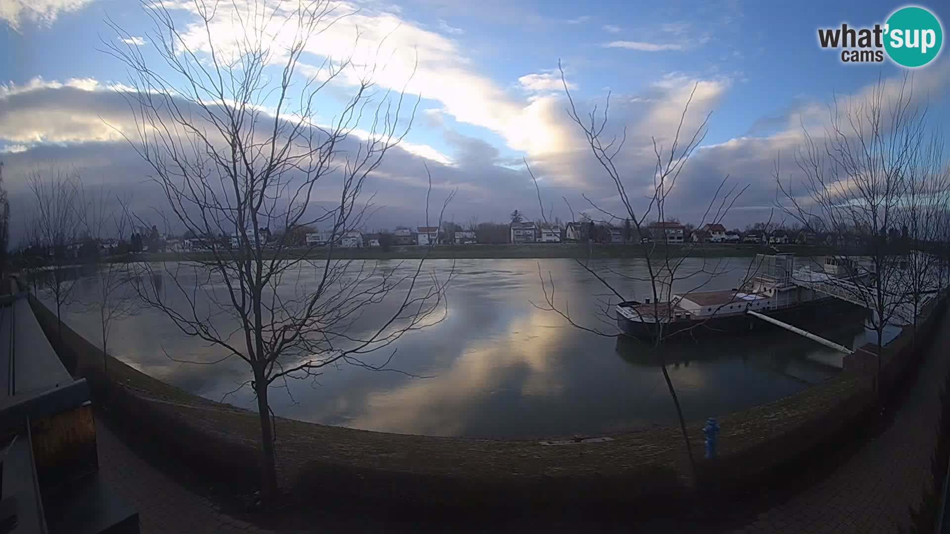 Sisak live webcam Kolpa river view – Croatia