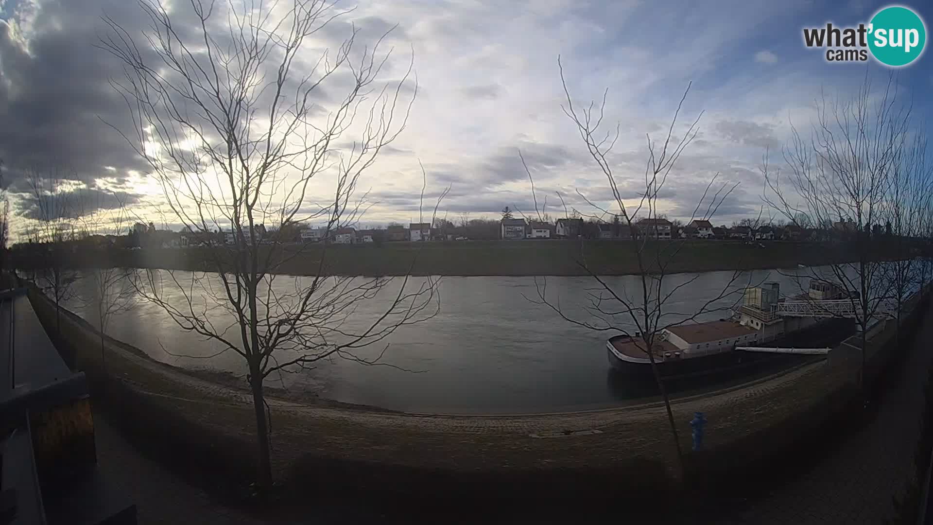 Sisak webcam en direct – vue sur la rivière Kolpa – Croatie