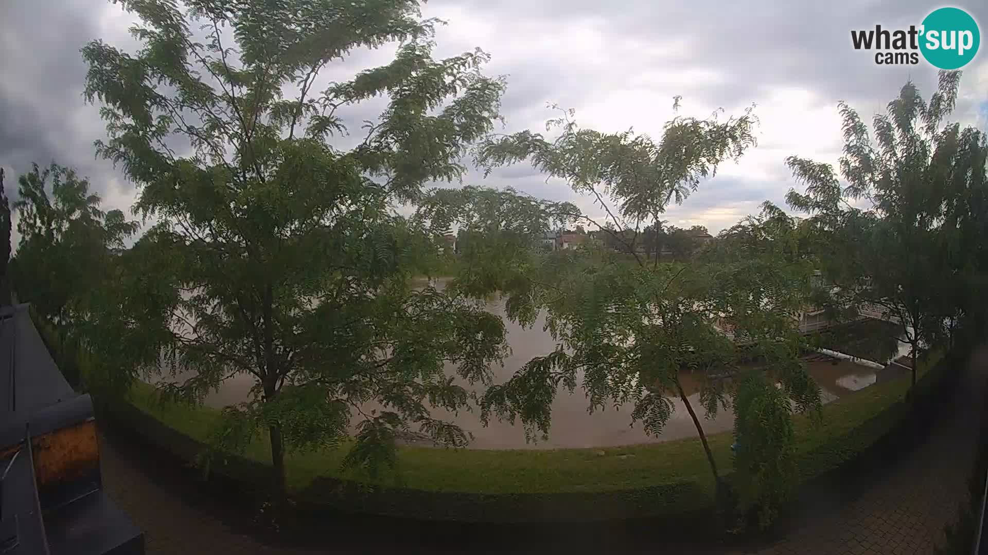 Sisak webcam en direct – vue sur la rivière Kolpa – Croatie