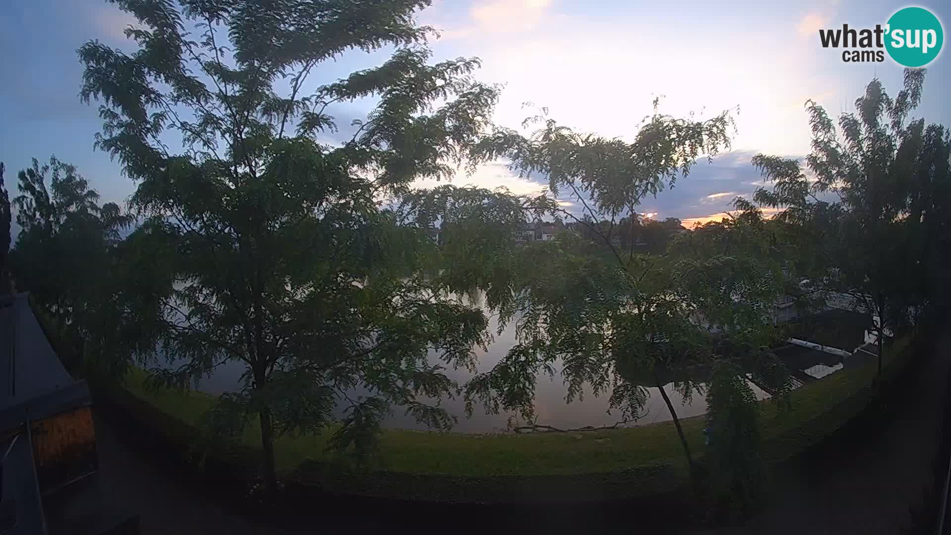 Sisak webcam en vivo Kolpa river view – Croacia