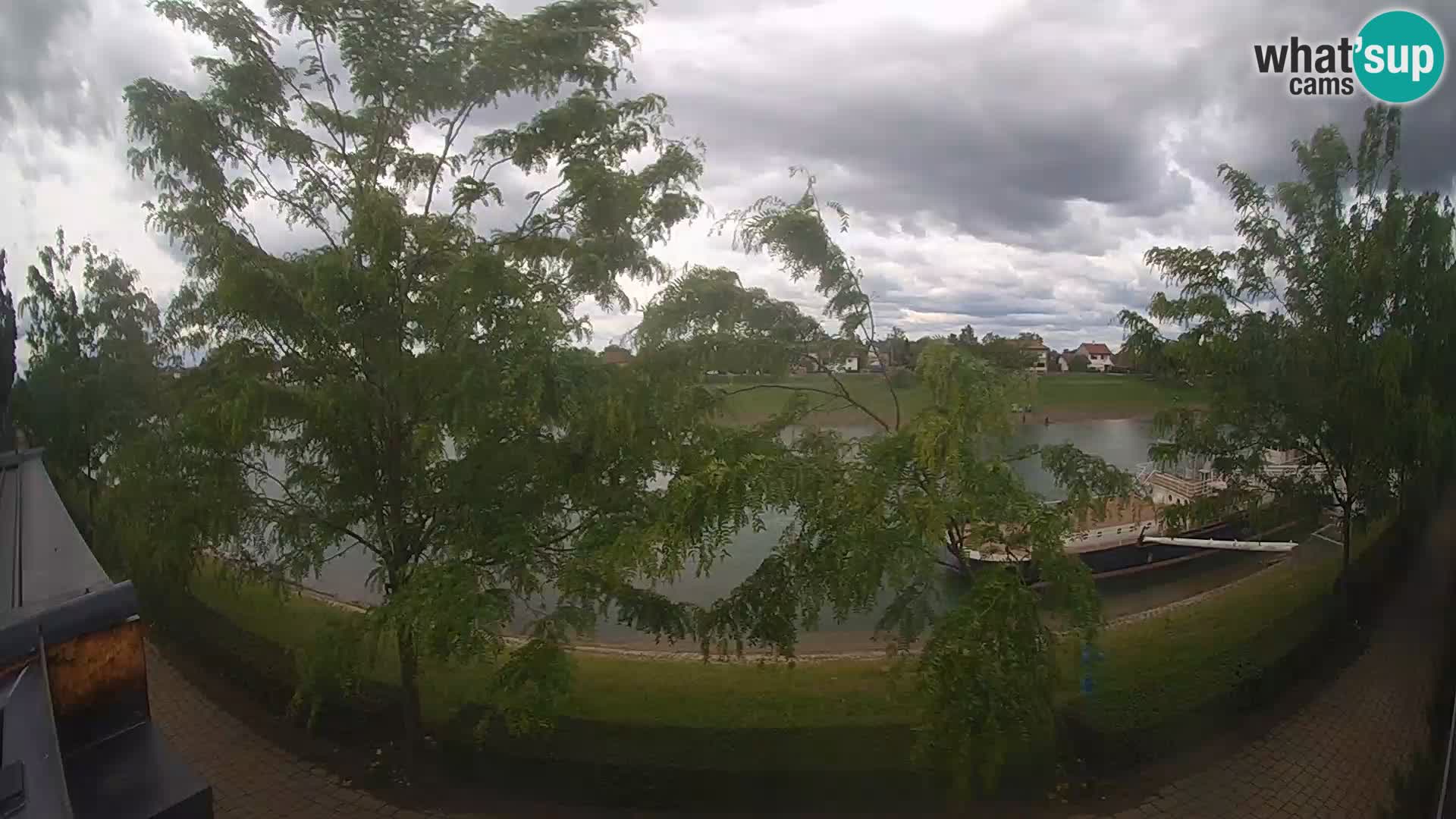 Sisak webcam en vivo Kolpa river view – Croacia
