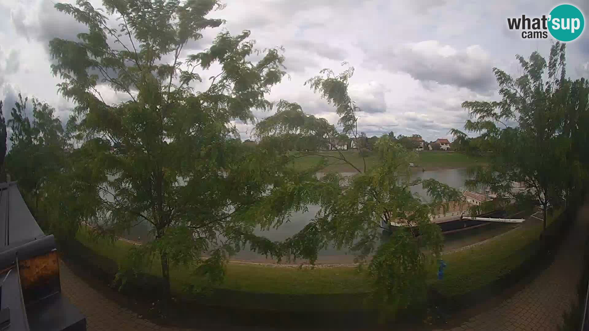 Sisak webcam en vivo Kolpa river view – Croacia