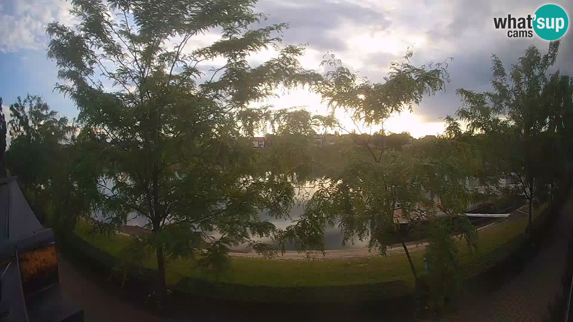 Sisak webcam en direct – vue sur la rivière Kolpa – Croatie