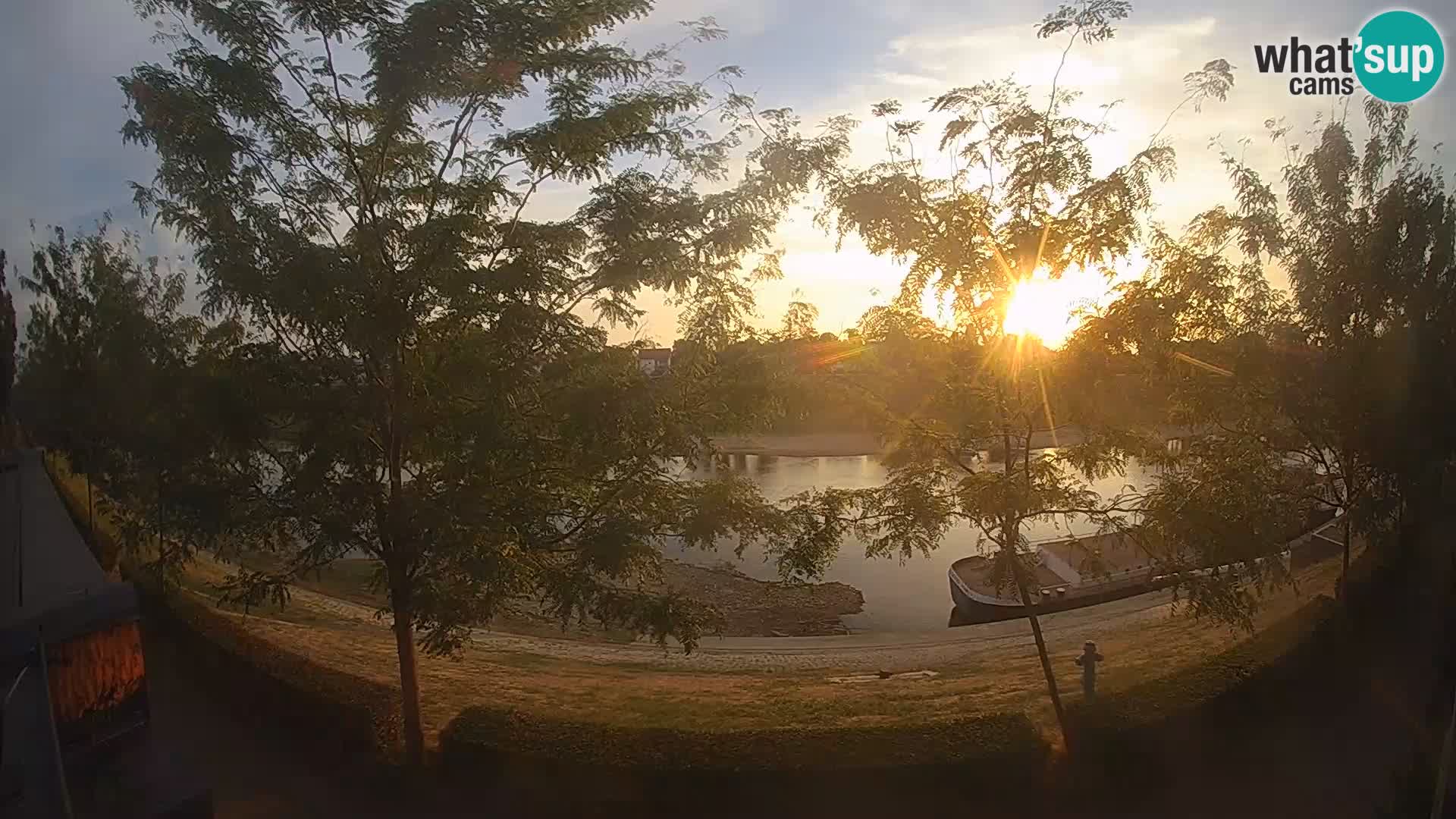 Sisak webcam en vivo Kolpa river view – Croacia