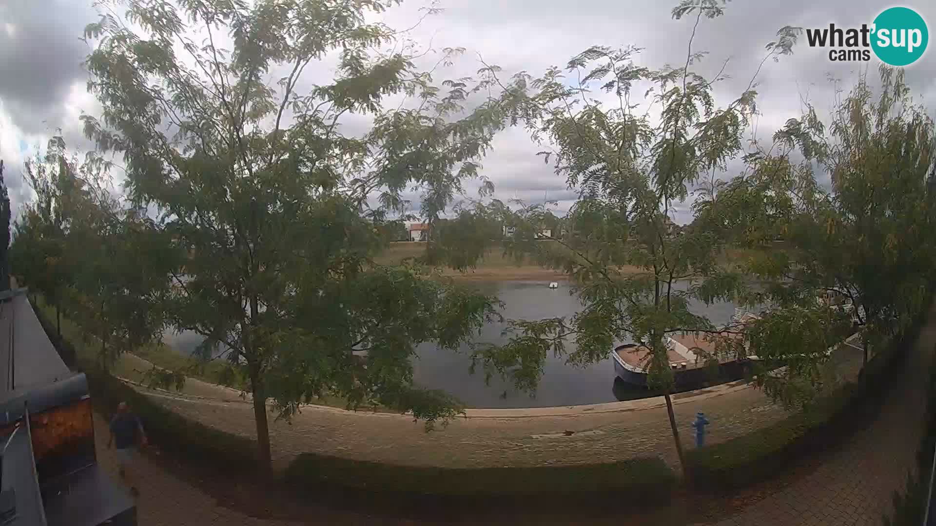 Sisak spletna kamera v živo Pogled na reko Kolpo – Hrvaška
