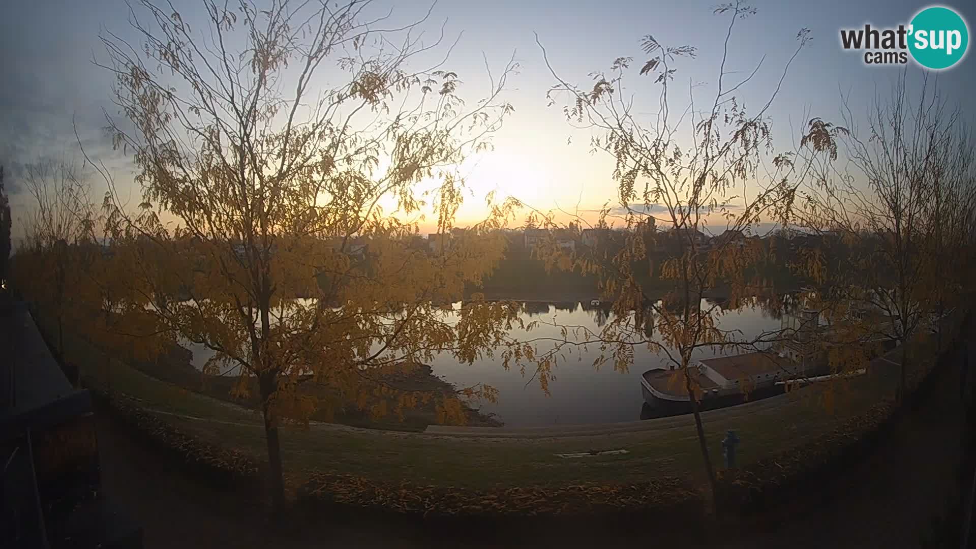 Sisak live webcam pogled na reku Kolpu