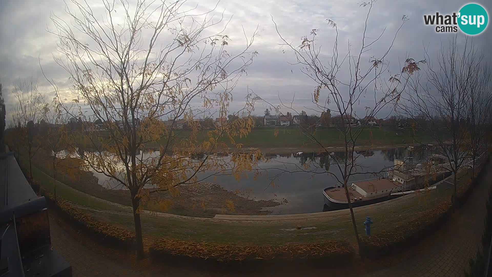 Sisak webcam en vivo Kolpa river view – Croacia