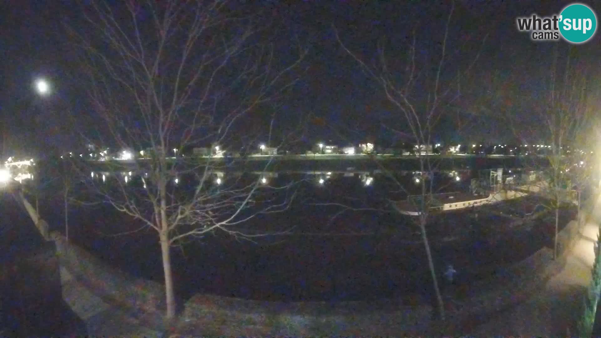 Sisak live webcam pogled na reku Kolpu