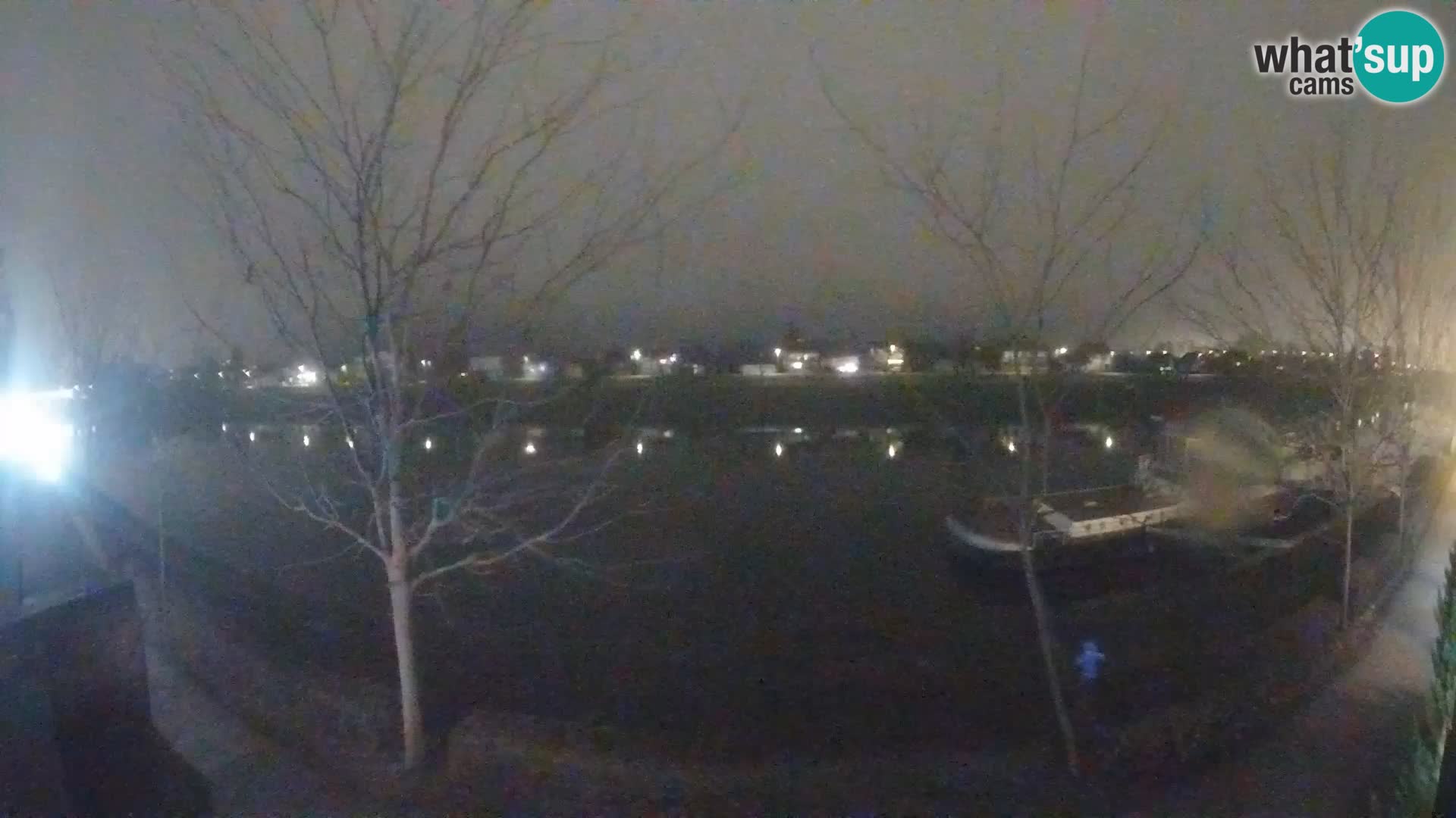 Sisak spletna kamera v živo Pogled na reko Kolpo – Hrvaška