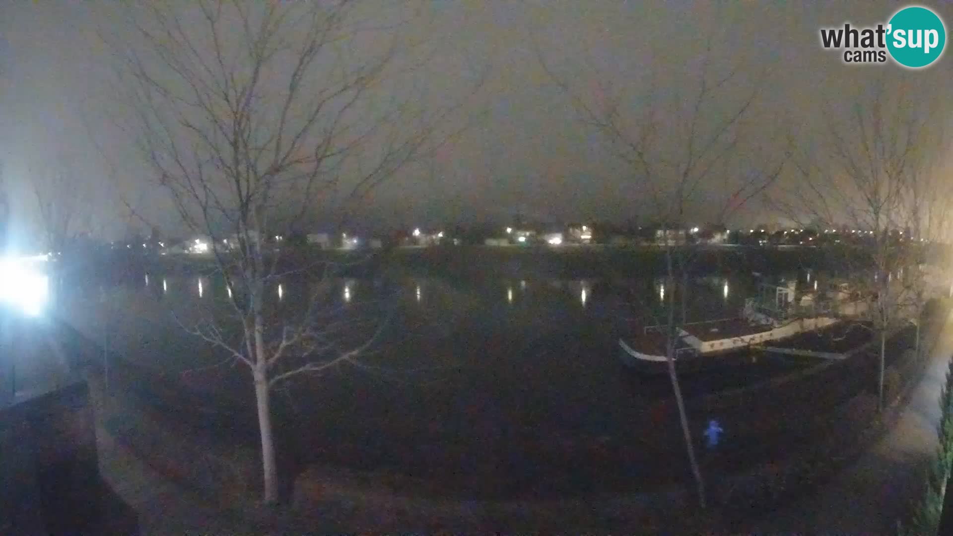 Sisak spletna kamera v živo Pogled na reko Kolpo – Hrvaška