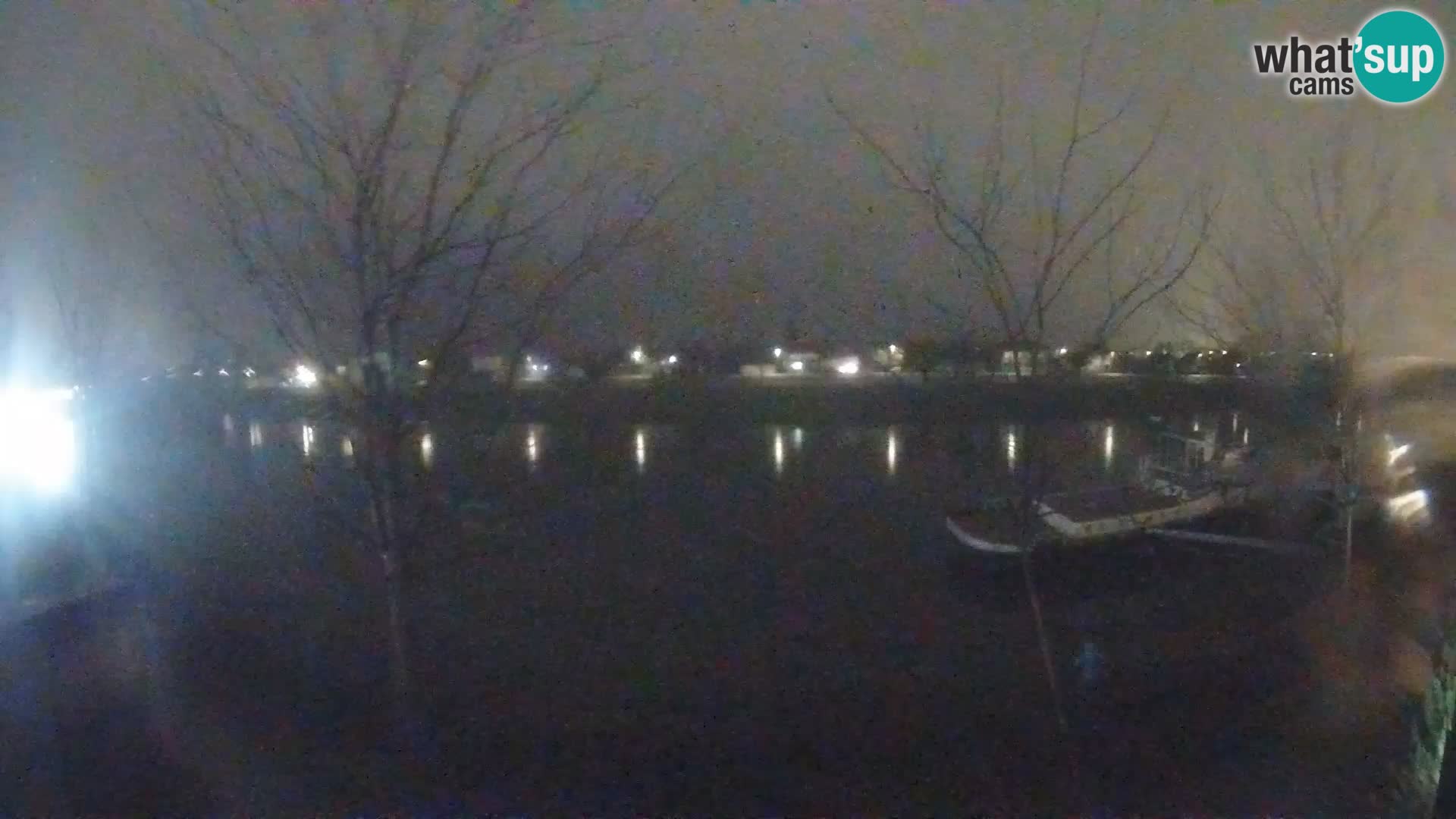 Sisak spletna kamera v živo Pogled na reko Kolpo – Hrvaška