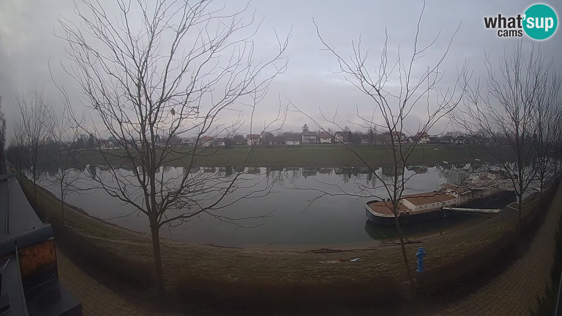 Sisak webcam en vivo Kolpa river view – Croacia