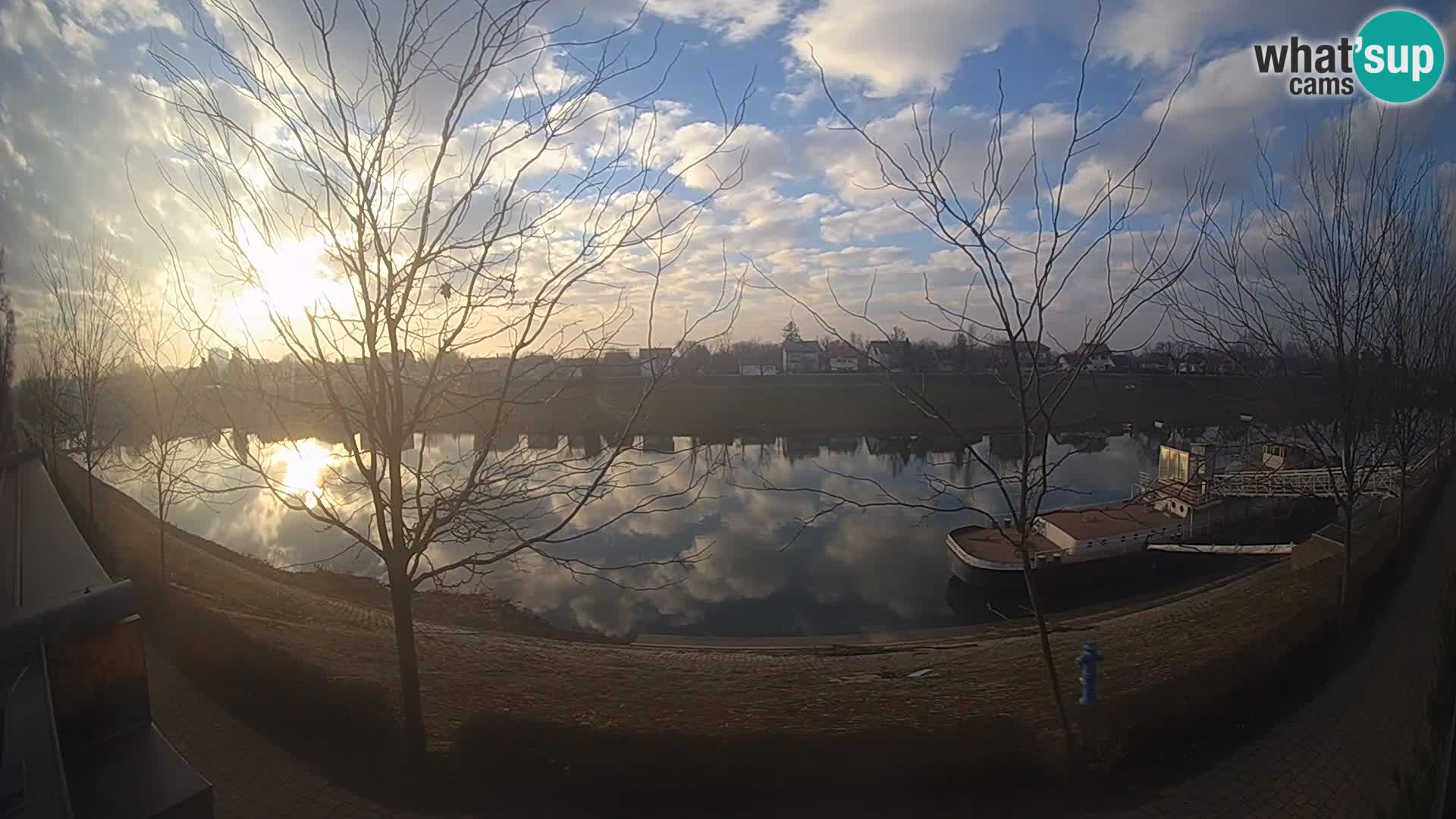 Sisak live webcam pogled na reku Kolpu