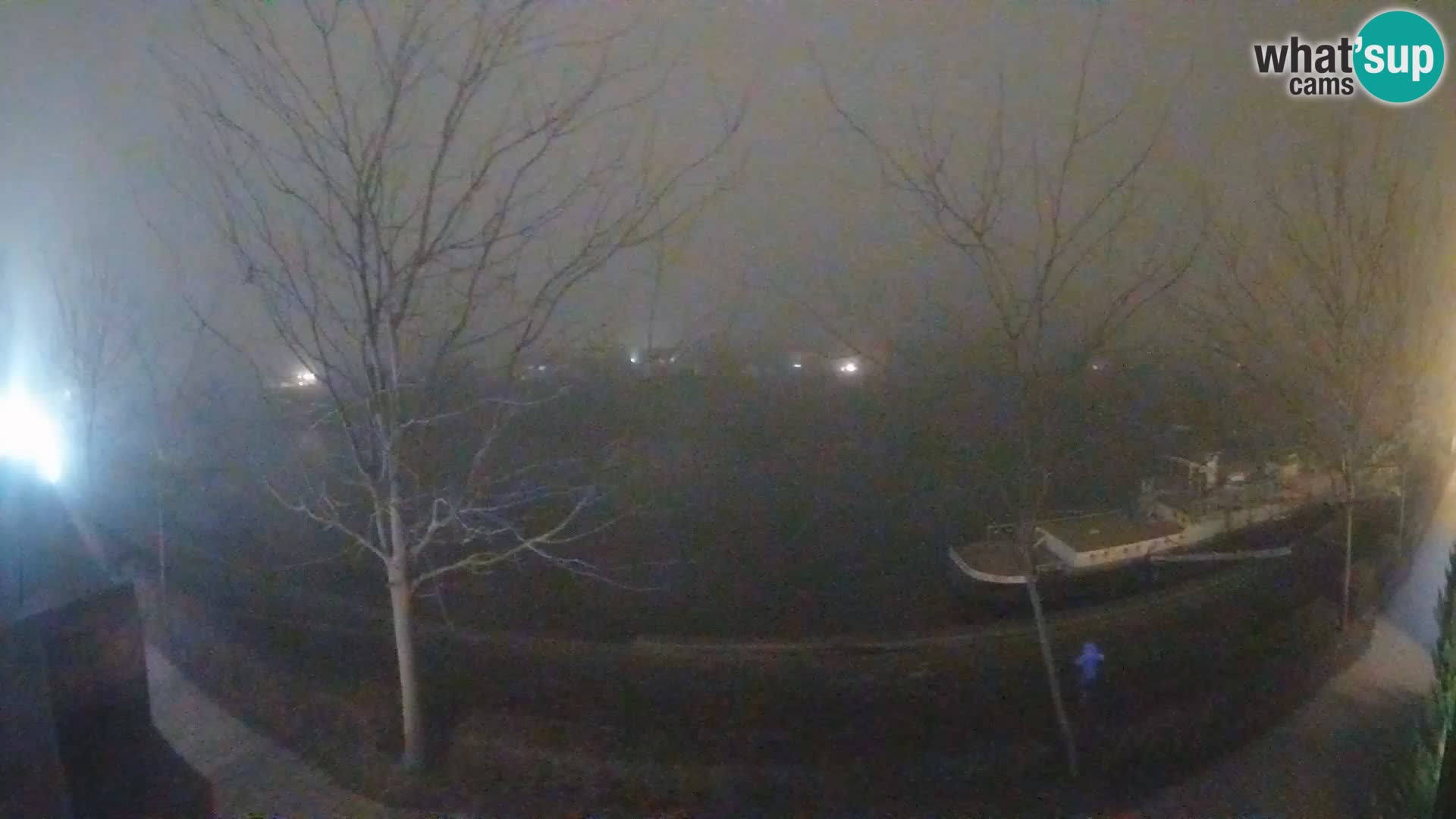 Sisak spletna kamera v živo Pogled na reko Kolpo – Hrvaška