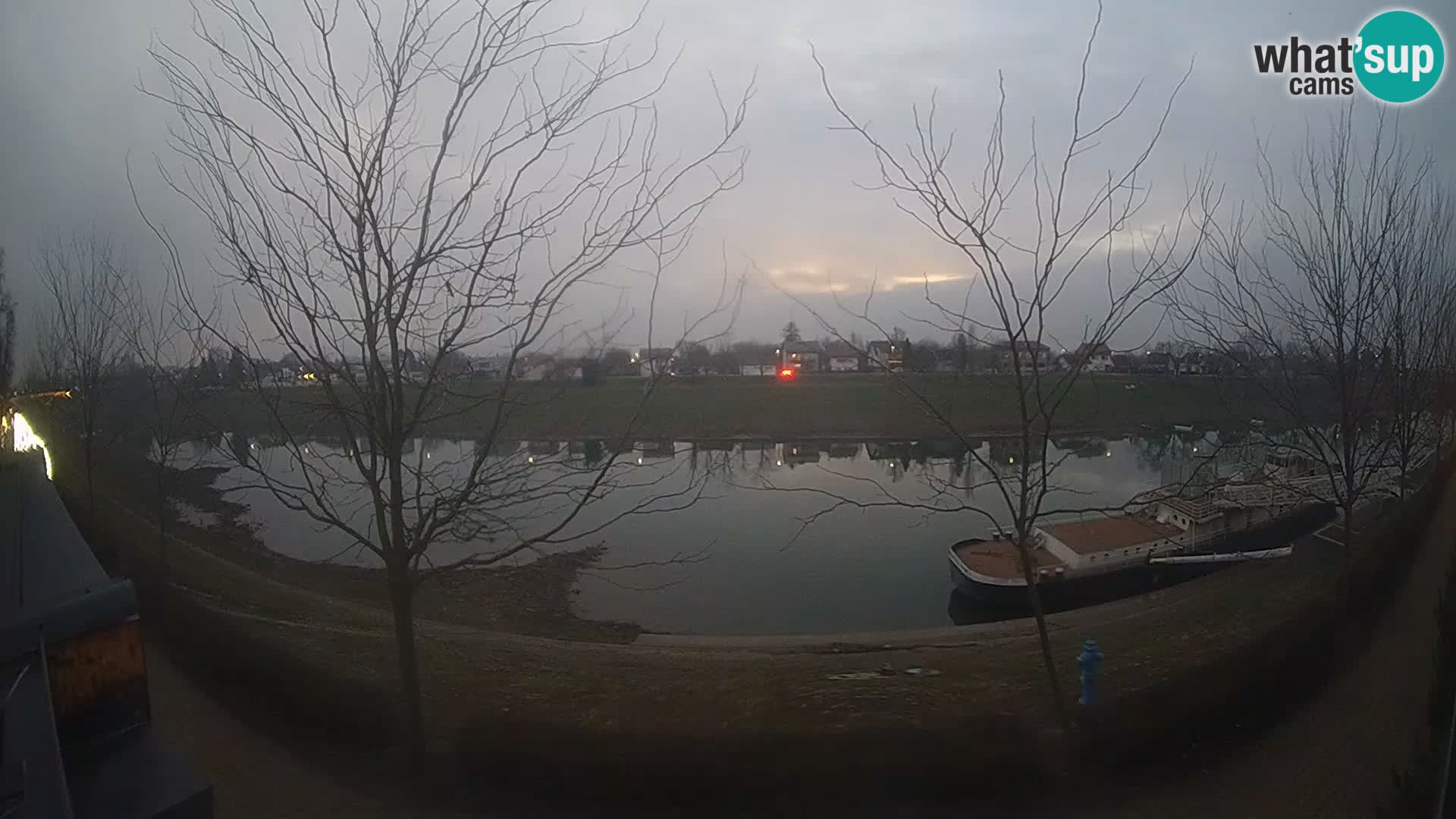 Sisak webcam en vivo Kolpa river view – Croacia