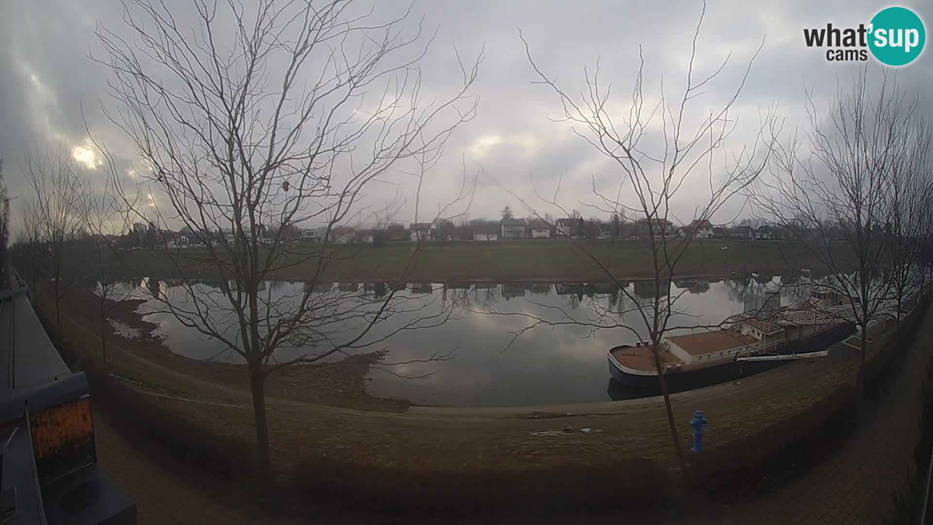 Sisak live webcam pogled na reku Kolpu