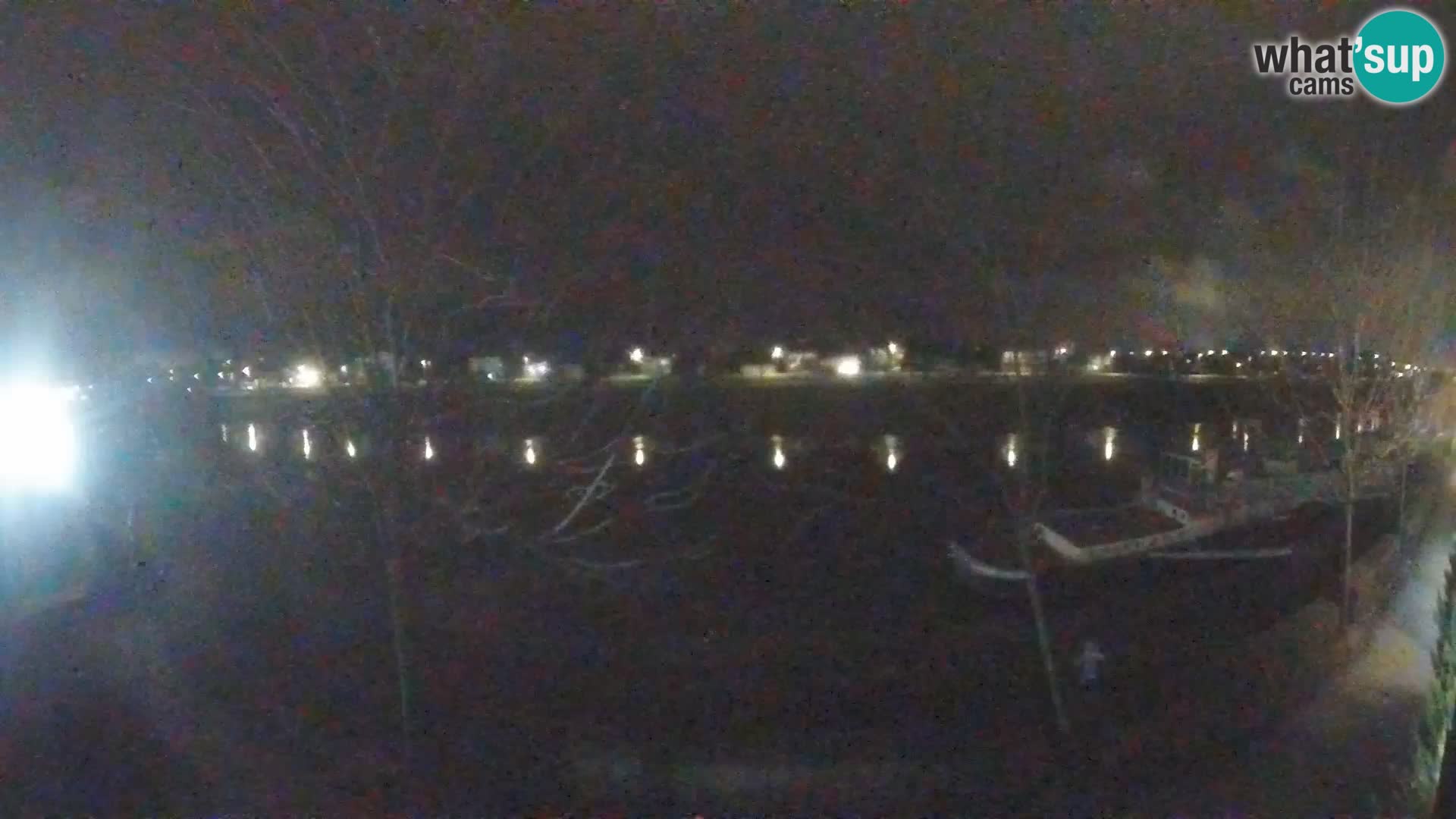 Sisak spletna kamera v živo Pogled na reko Kolpo – Hrvaška