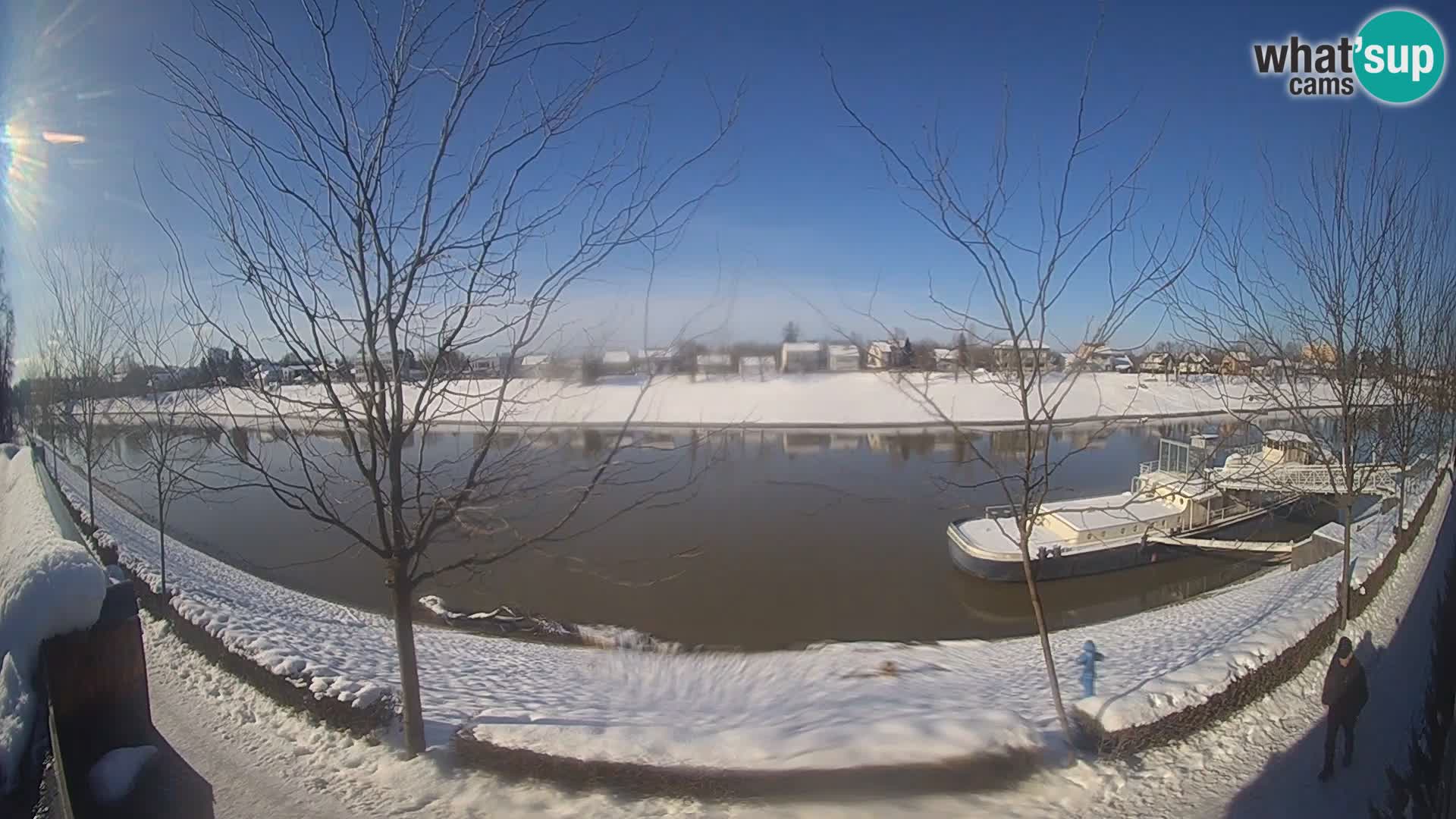 Sisak live webcam pogled na reku Kolpu