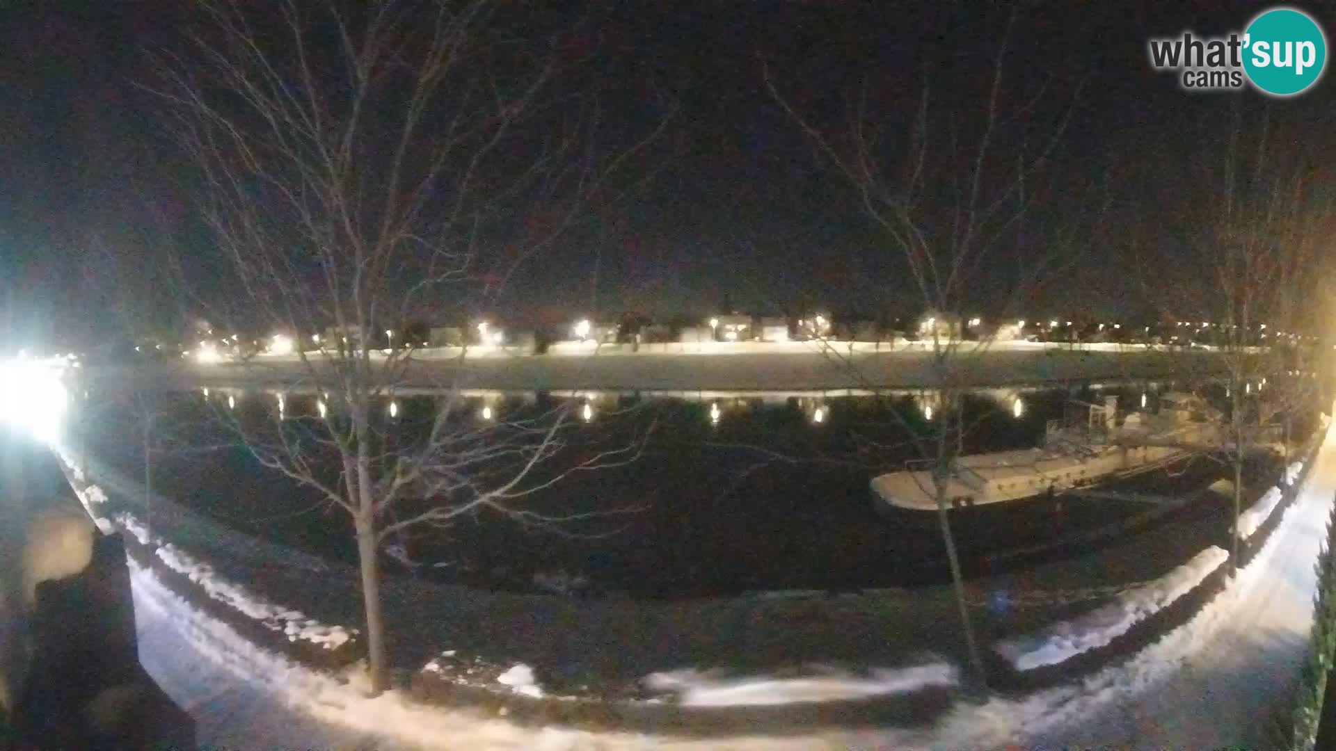 Sisak spletna kamera v živo Pogled na reko Kolpo – Hrvaška