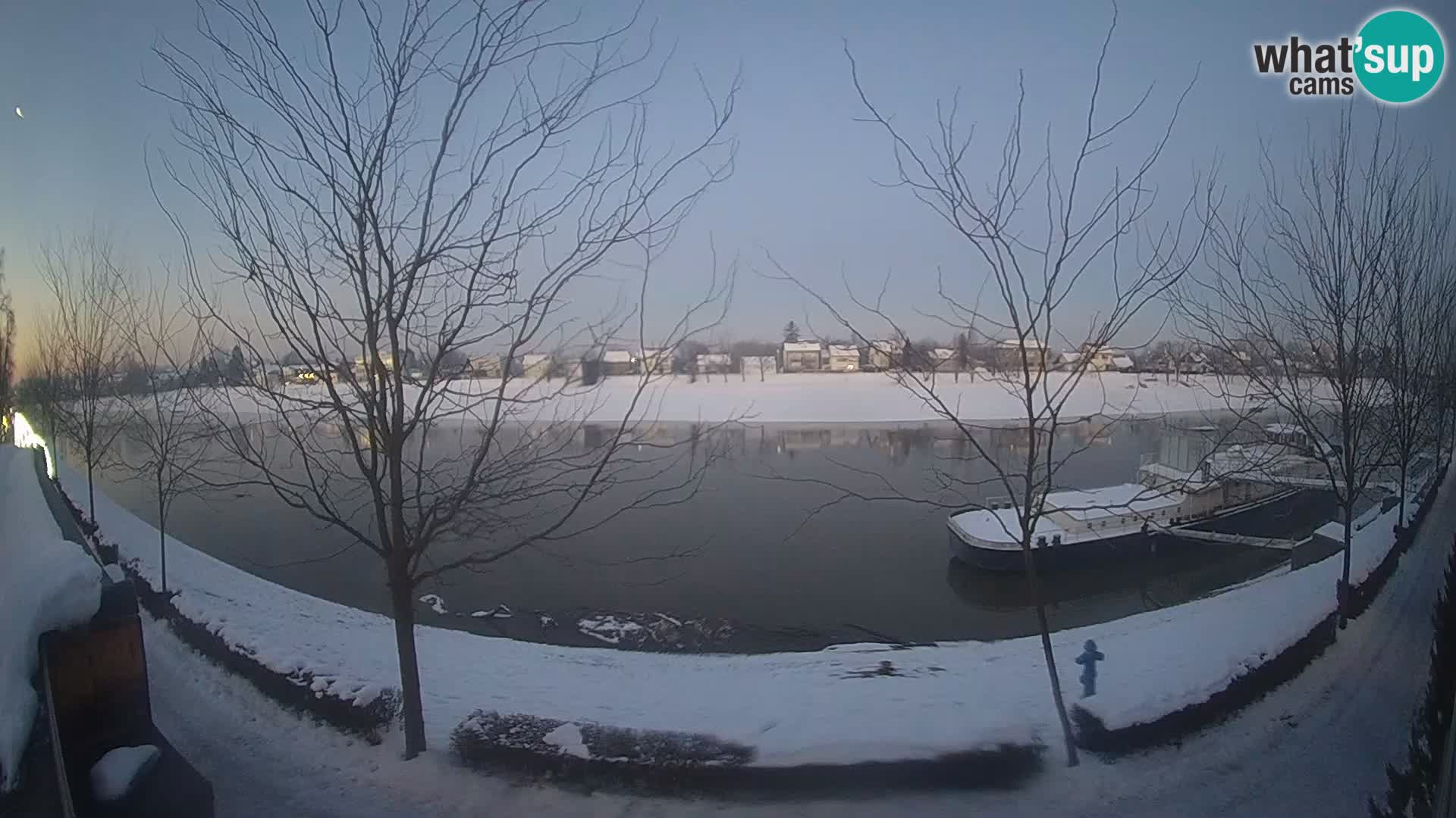 Sisak live webcam pogled na reku Kolpu