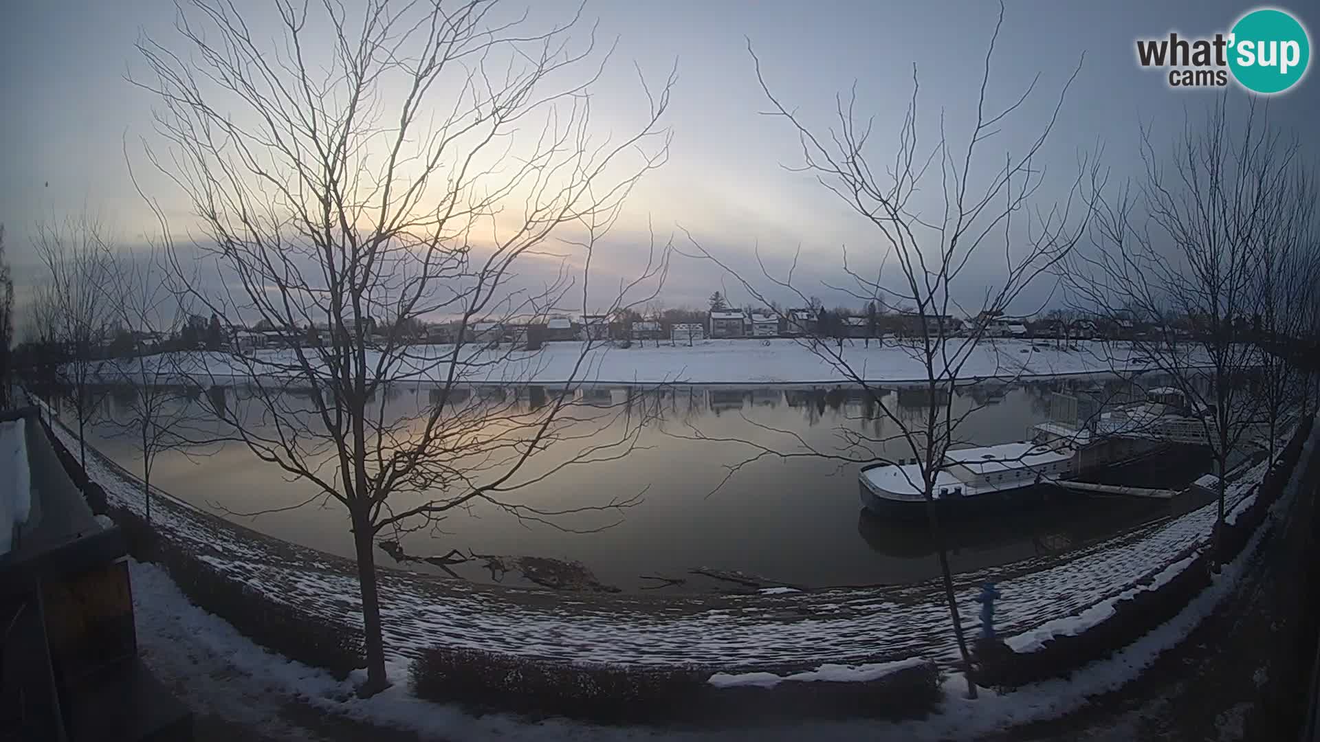Sisak webcam en vivo Kolpa river view – Croacia