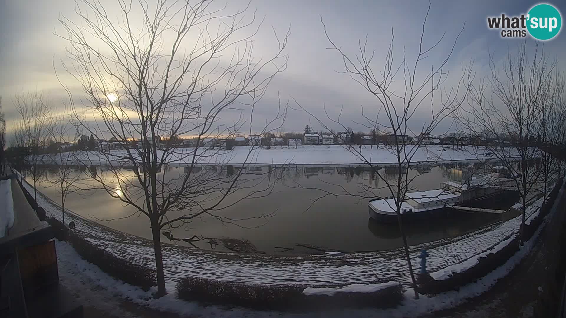 Sisak live webcam pogled na reku Kolpu