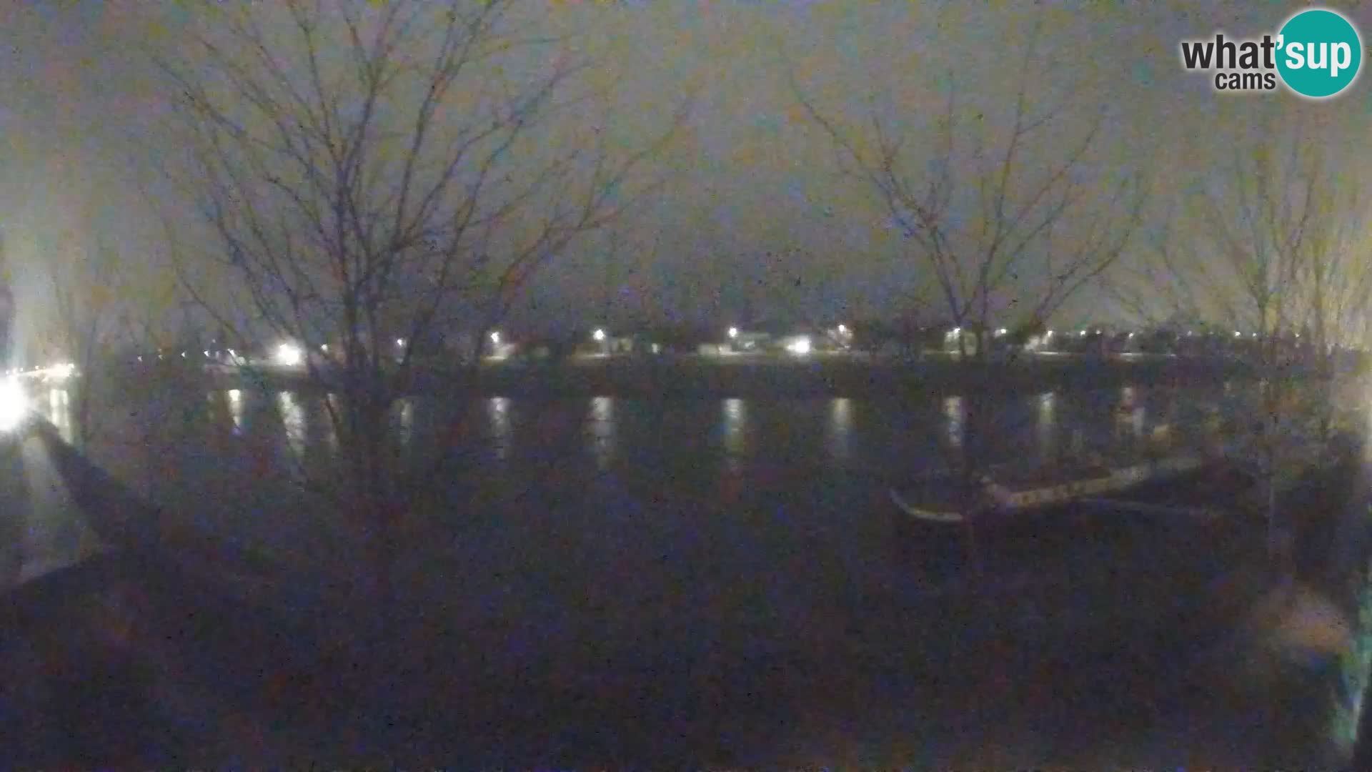 Sisak spletna kamera v živo Pogled na reko Kolpo – Hrvaška