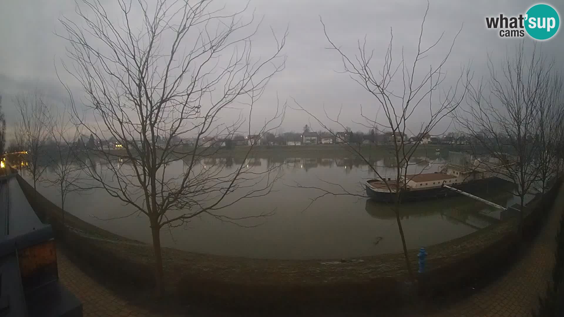 Sisak live webcam pogled na reku Kolpu