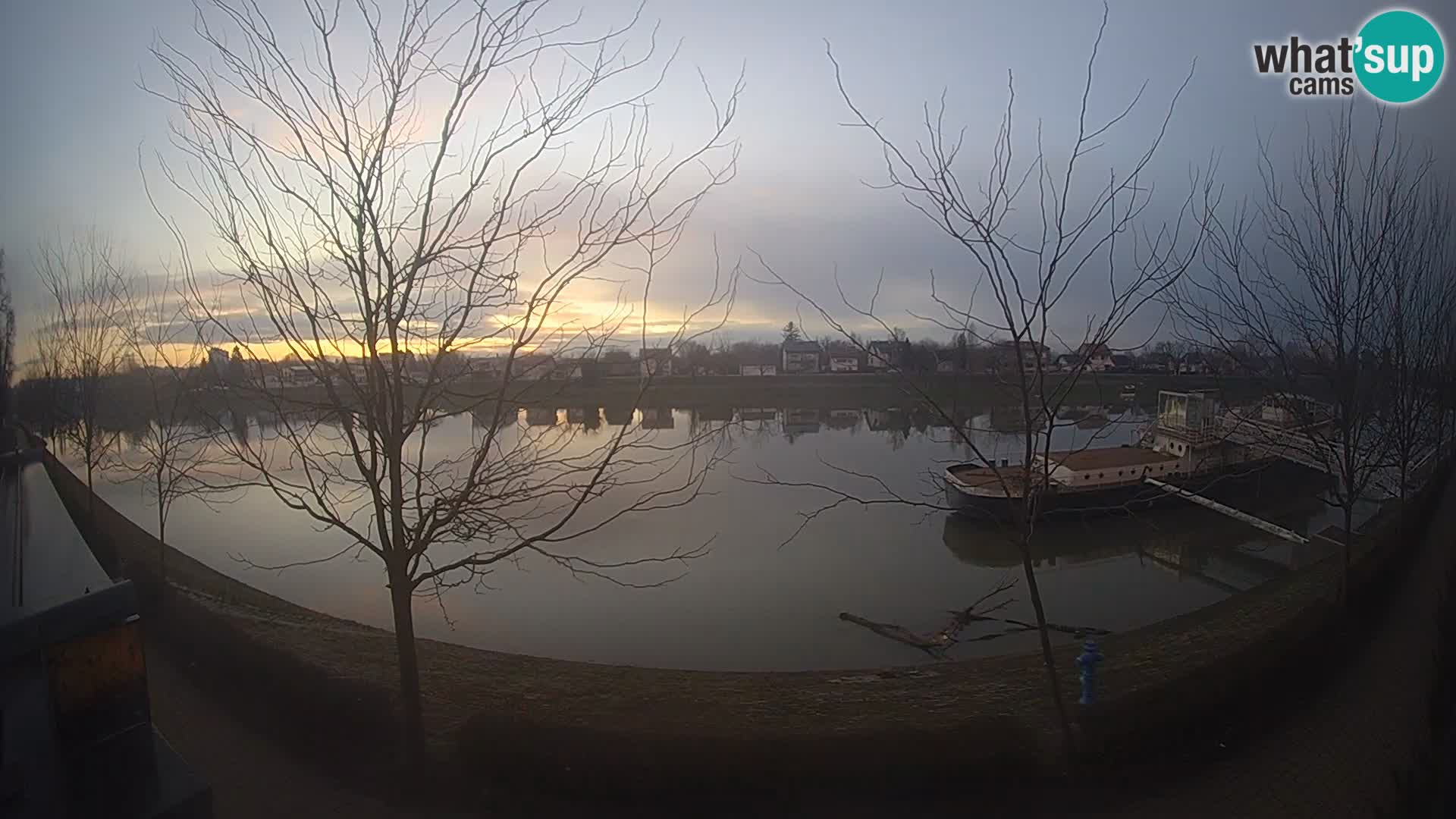 Sisak webcam en vivo Kolpa river view – Croacia