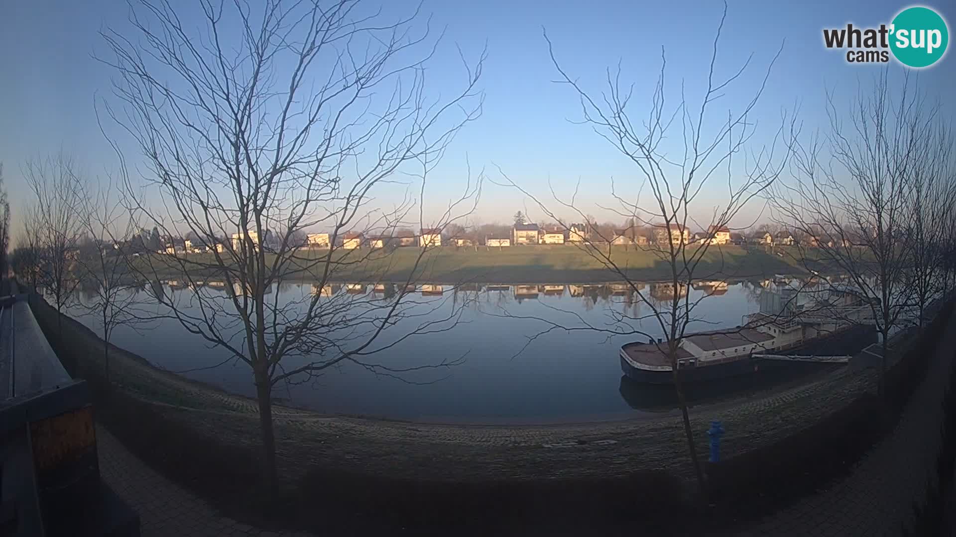 Sisak live webcam pogled na reku Kolpu