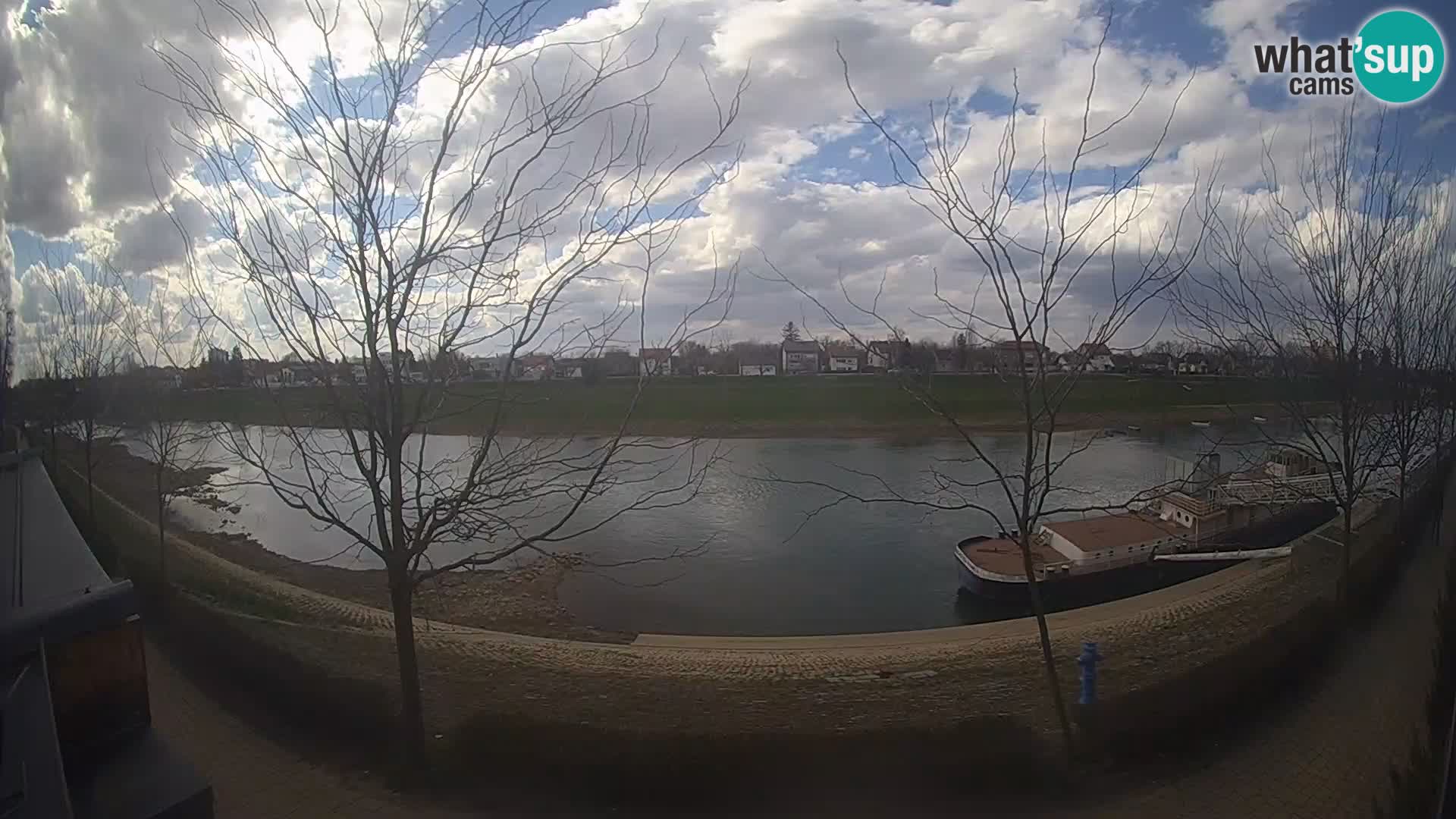 Sisak live webcam pogled na reku Kolpu