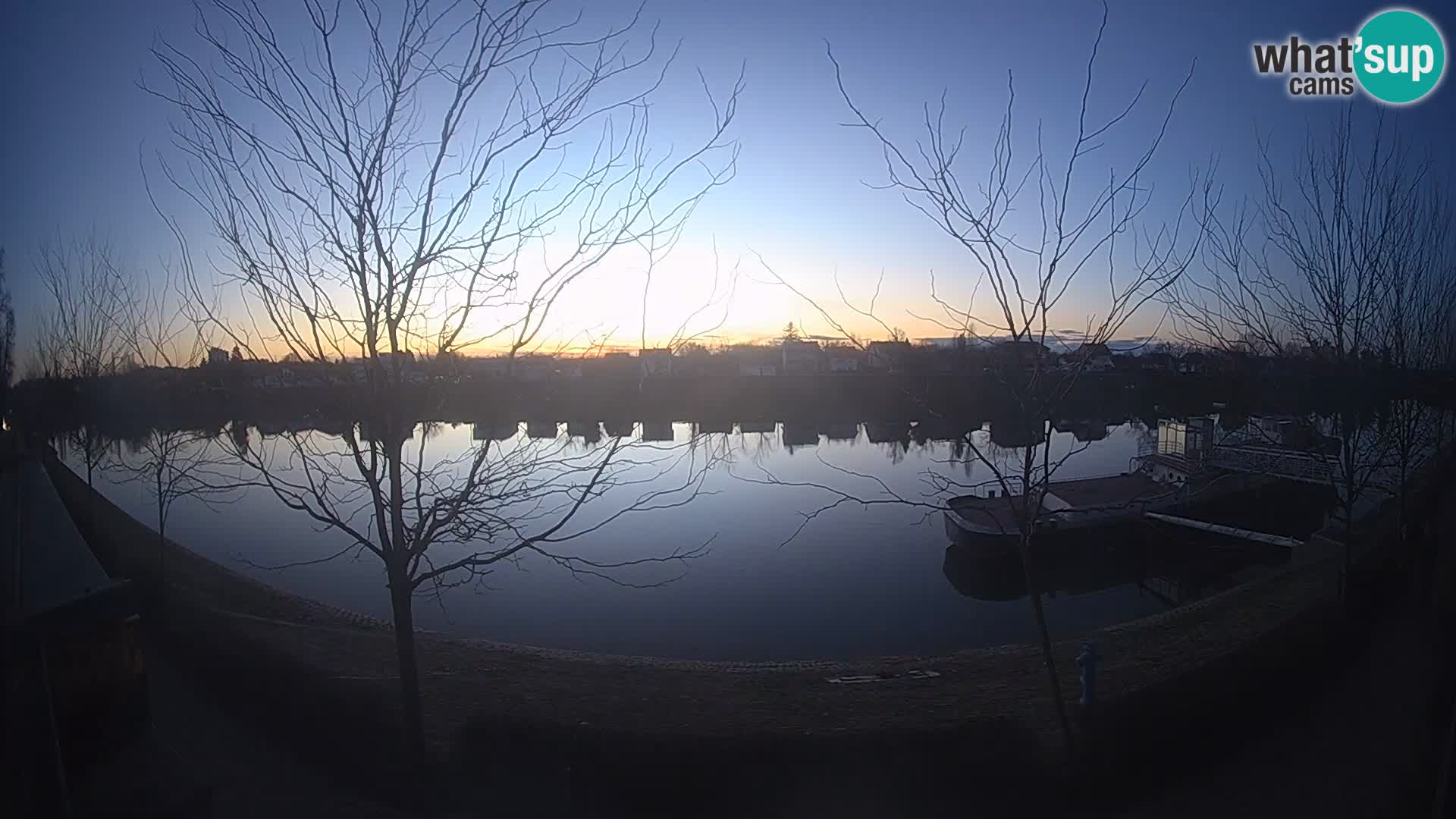 Sisak live webcam pogled na reku Kolpu