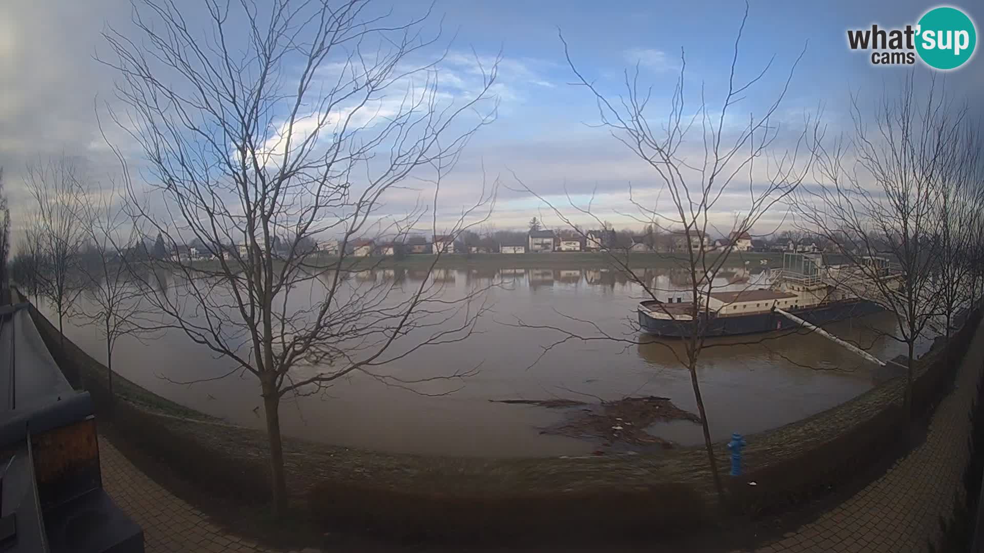 Sisak webcam en vivo Kolpa river view – Croacia