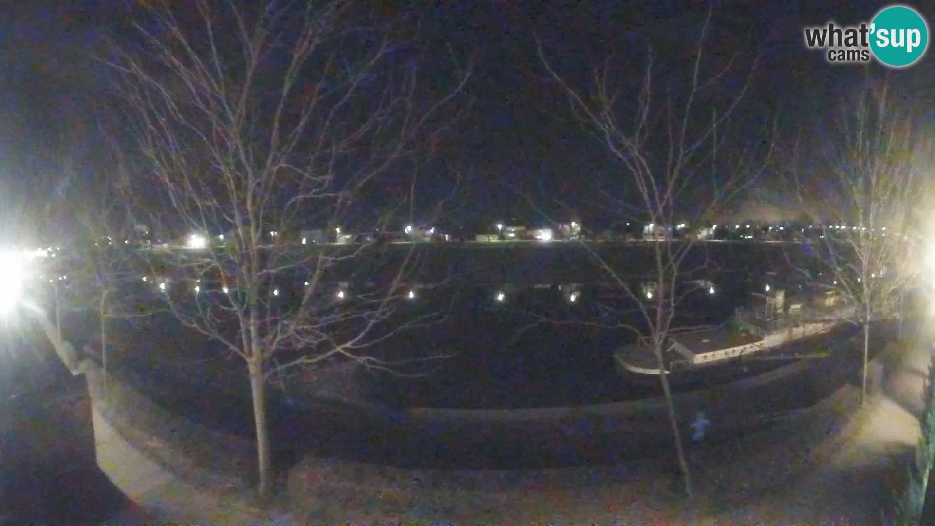 Sisak spletna kamera v živo Pogled na reko Kolpo – Hrvaška